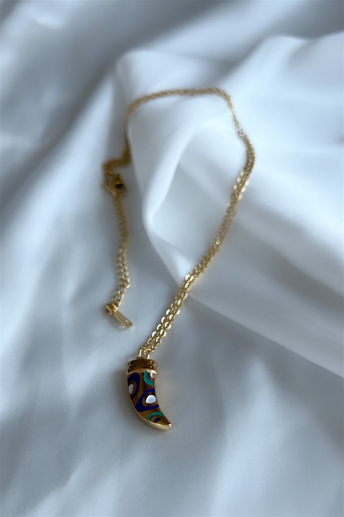 Colorful Horn Çelik Kolye