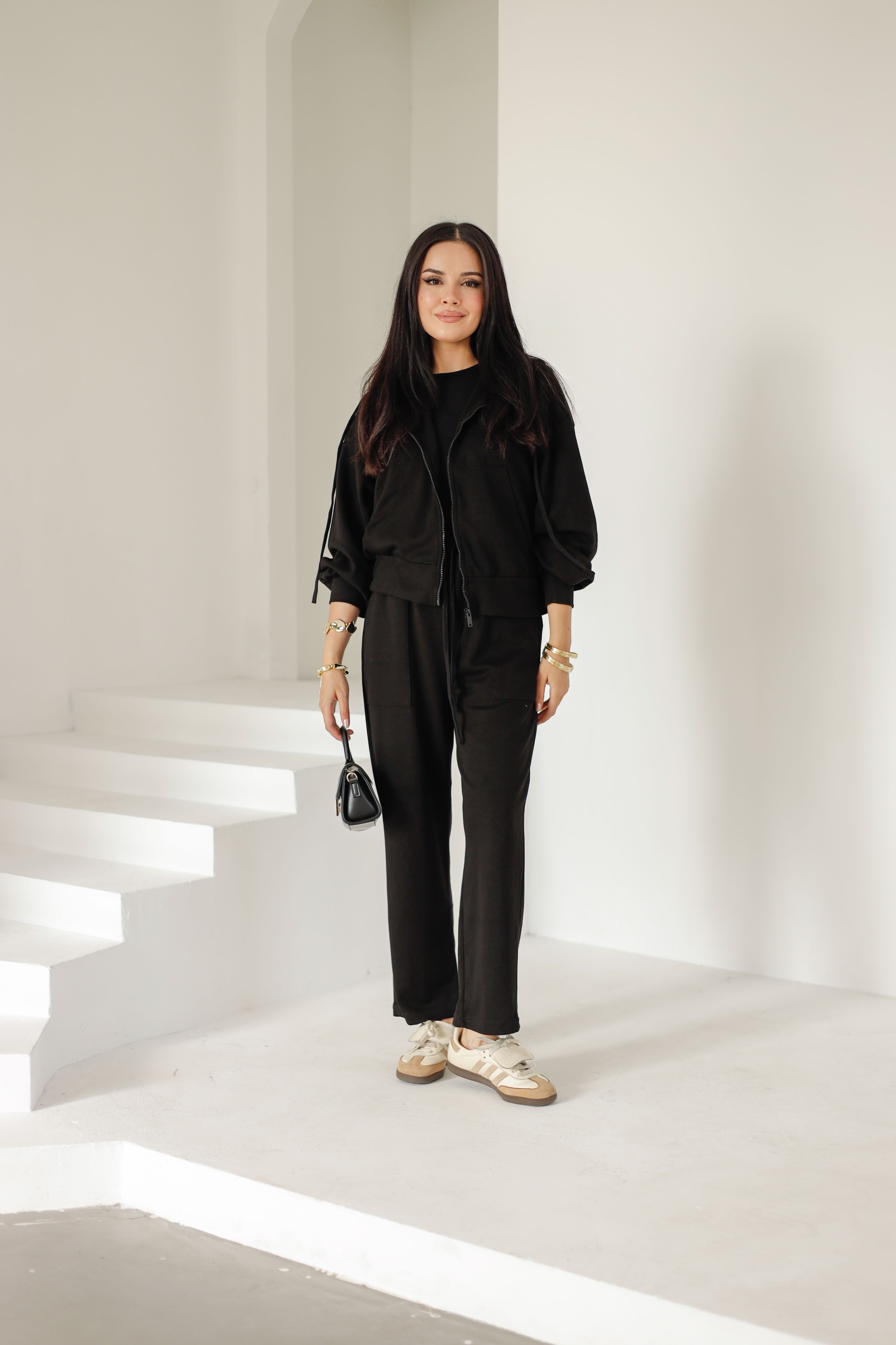 Basic Zip-Up Oysho Set – Black