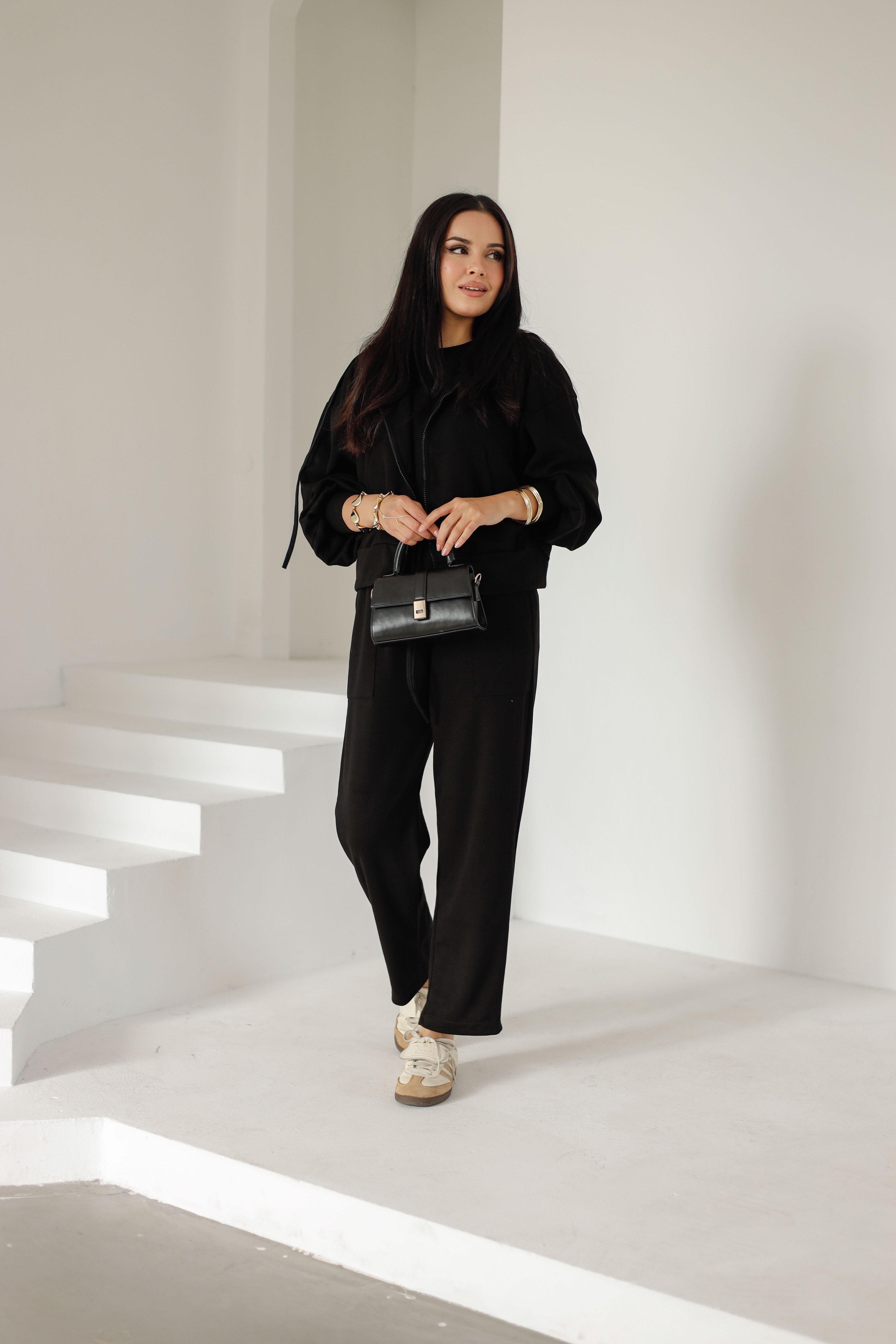 Basic Zip-Up Oysho Set – Black