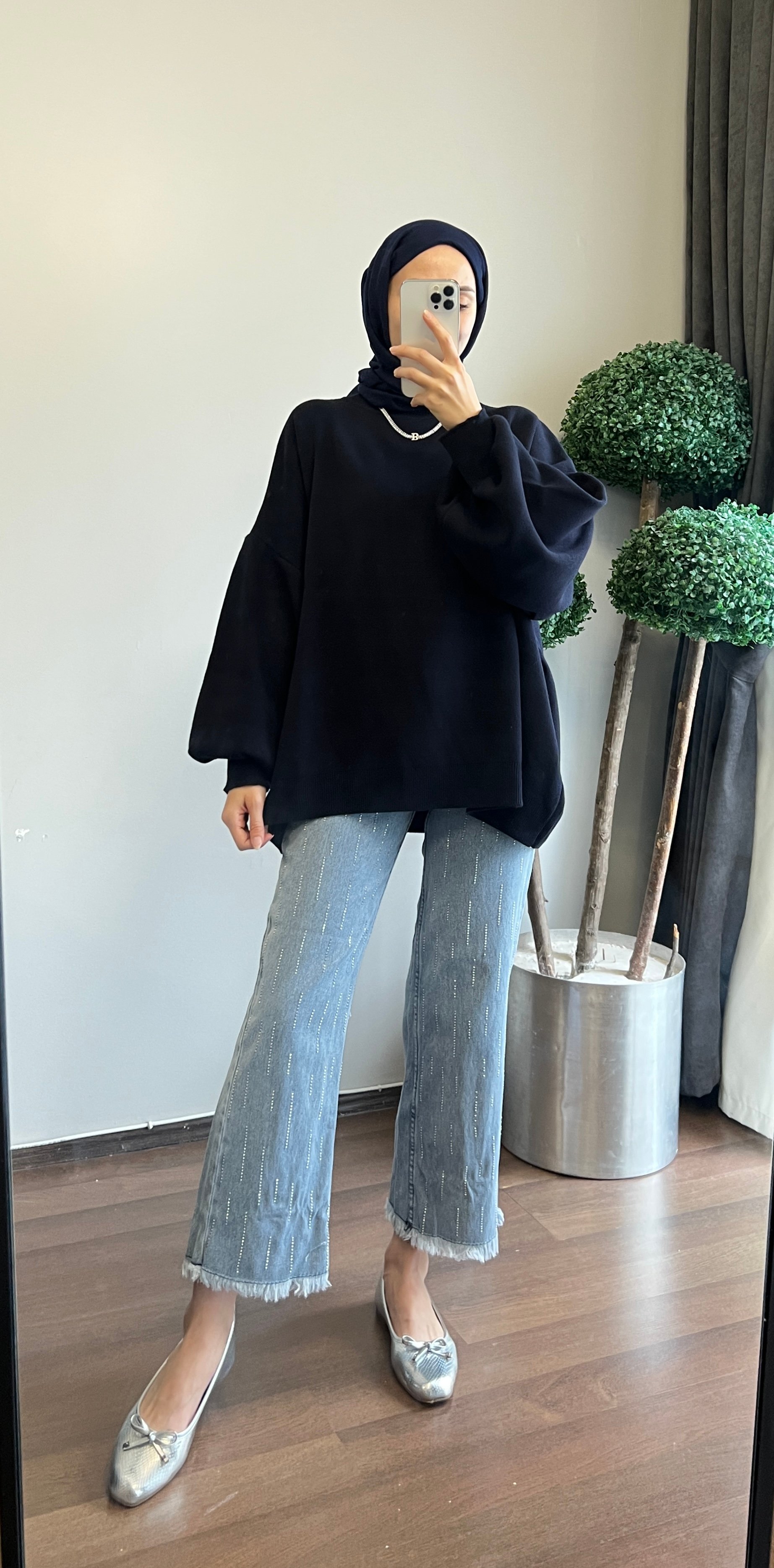 Bubble Sleeve Knit Sweater - Navy Blue