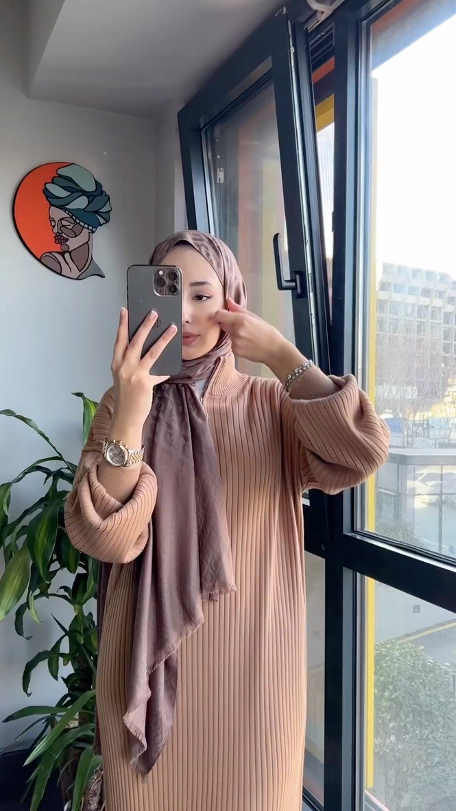 Fermuarlı Triko Elbise