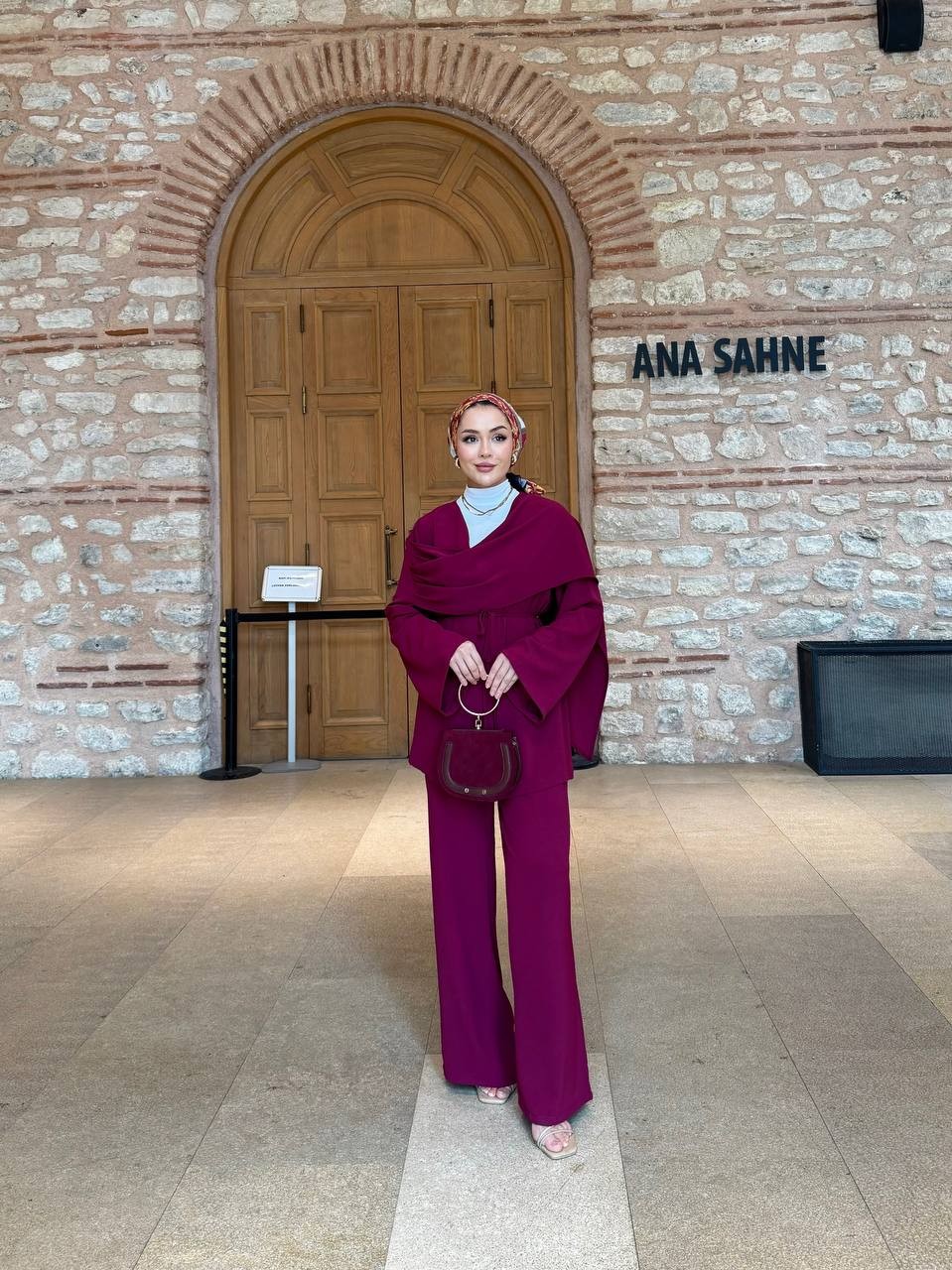 Şal Yaka Krep Takım