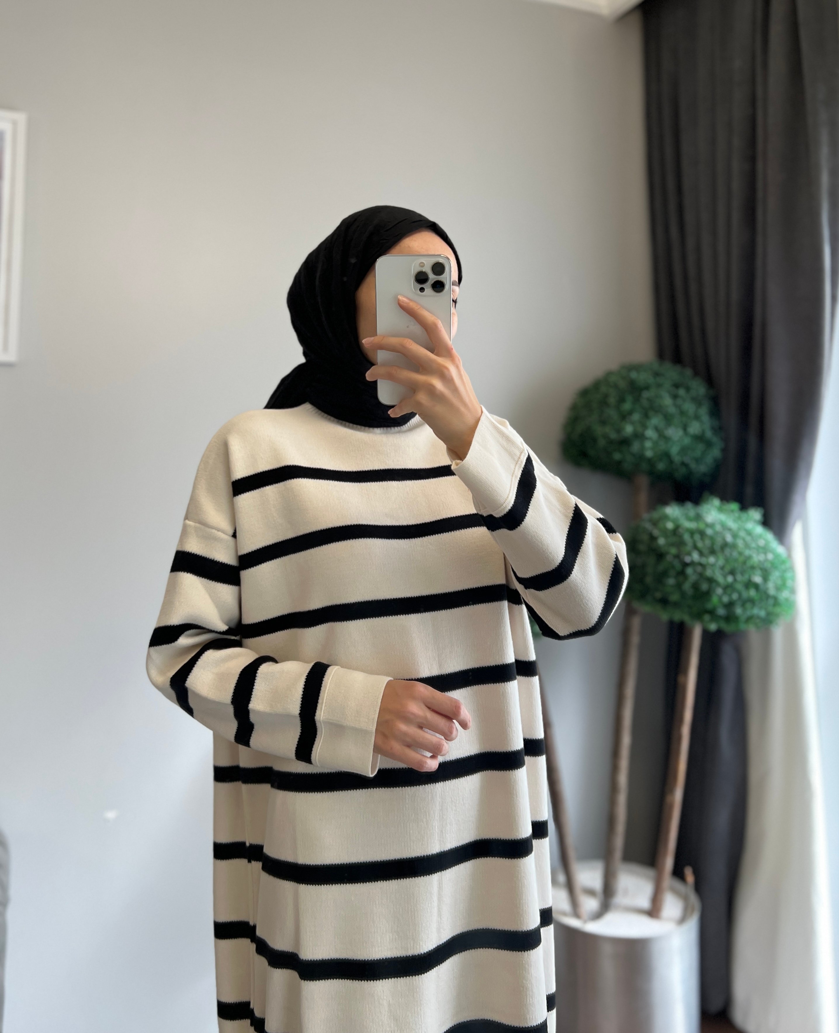 Striped Pattern Long Knit Dress