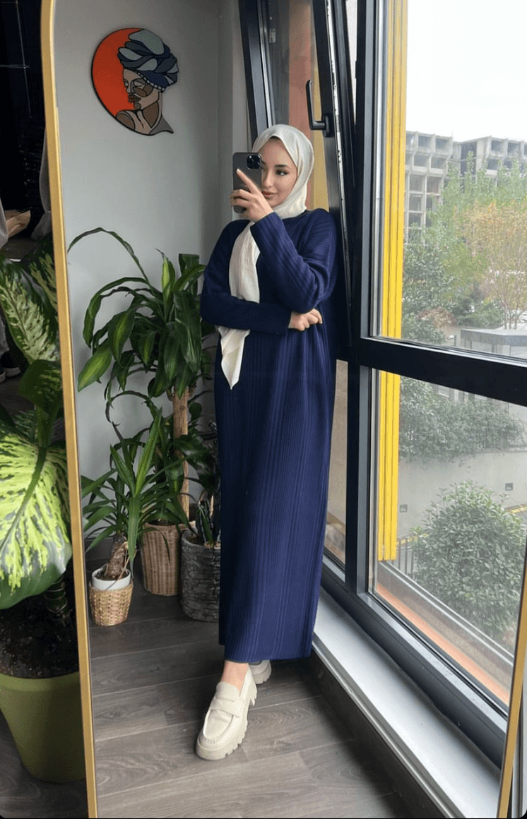 Straight-Cut Knit Dress - Navy Blue