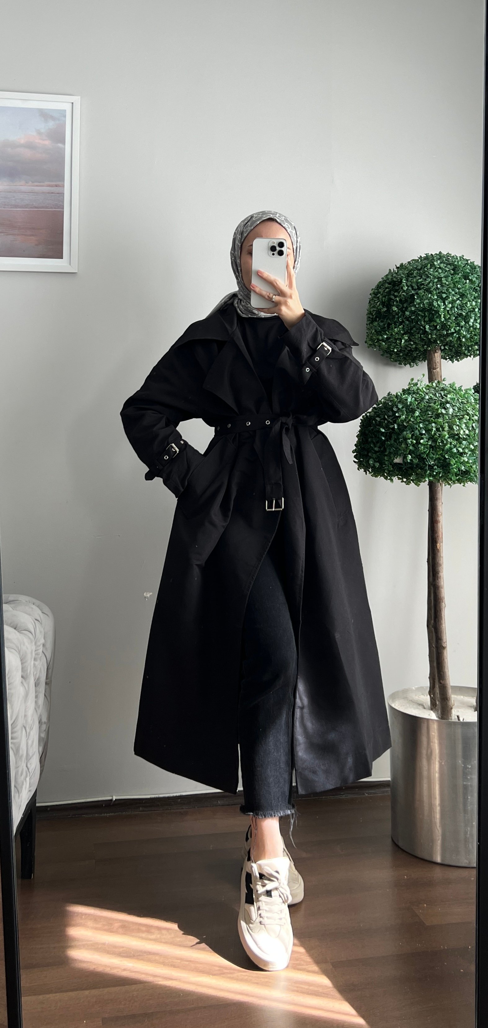 Seasonal Trench Coat with Lapels - Black