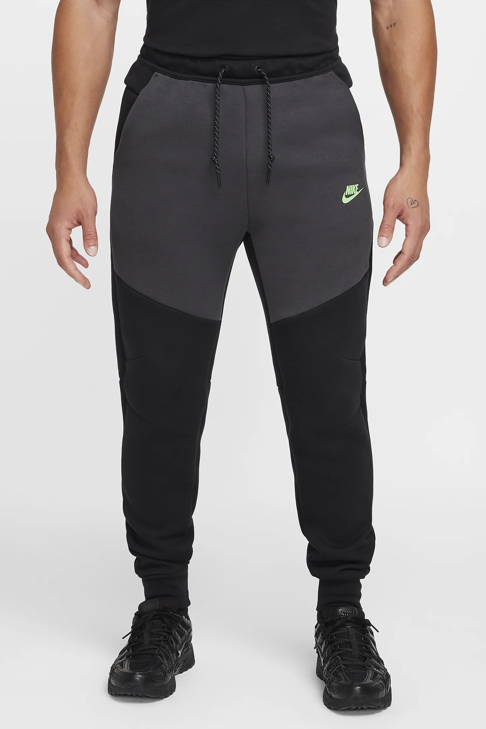 Tech Fleece Joggers - Black/Anthracite/Green Strike