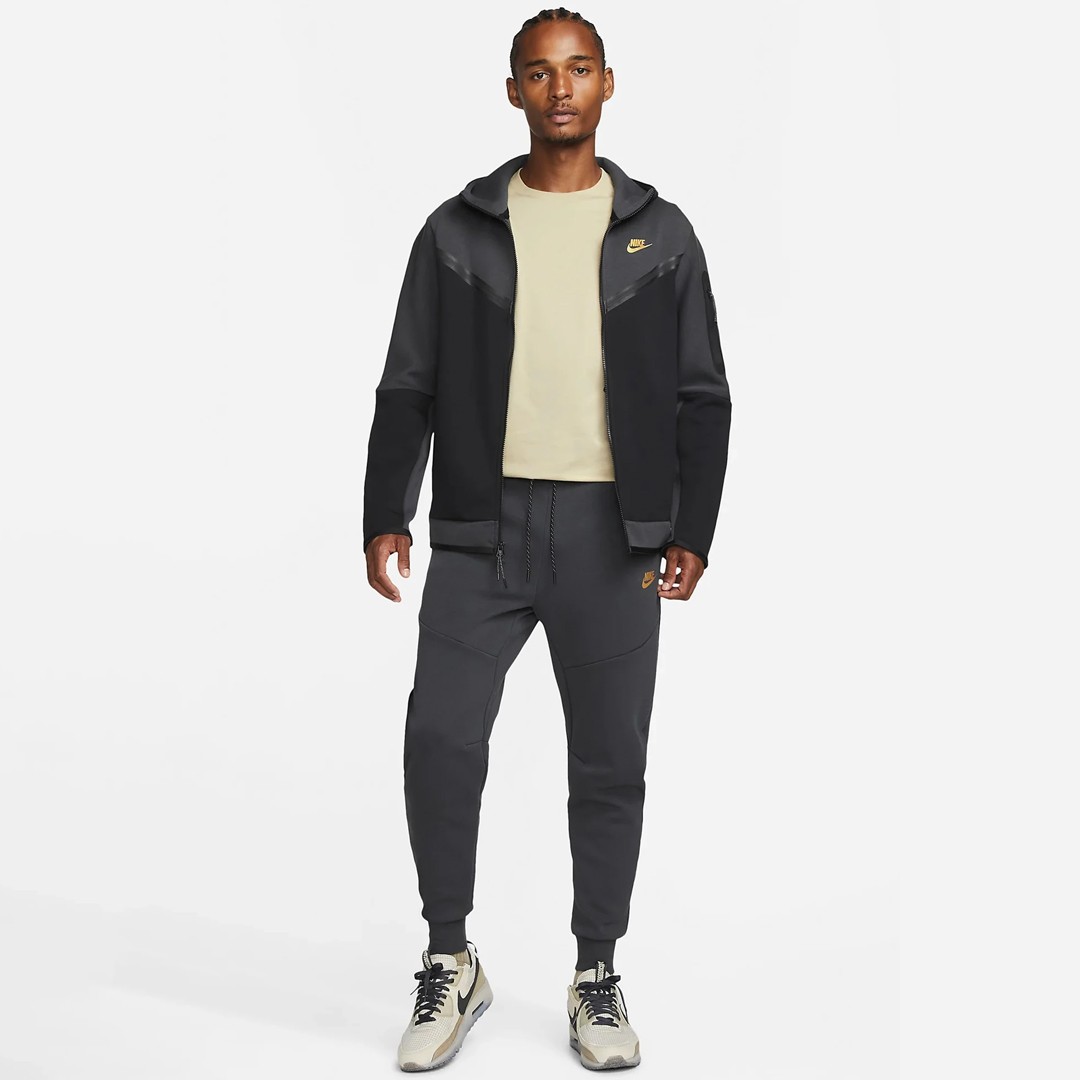 Tech Fleece Joggers - Dark Smoke Grey/Safety Orange