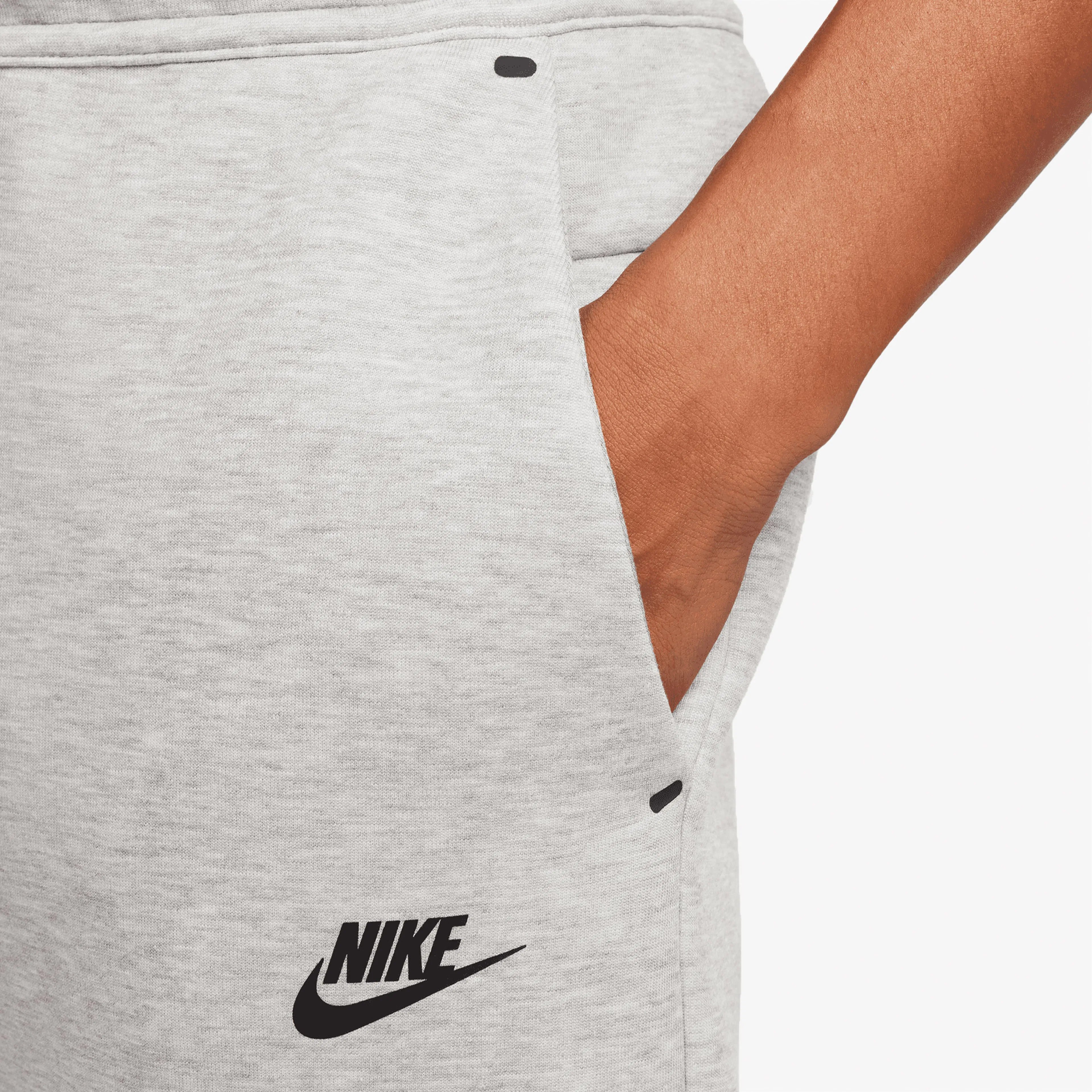 Tech Fleece Eşofman Altı - Dark Grey Heather/Black