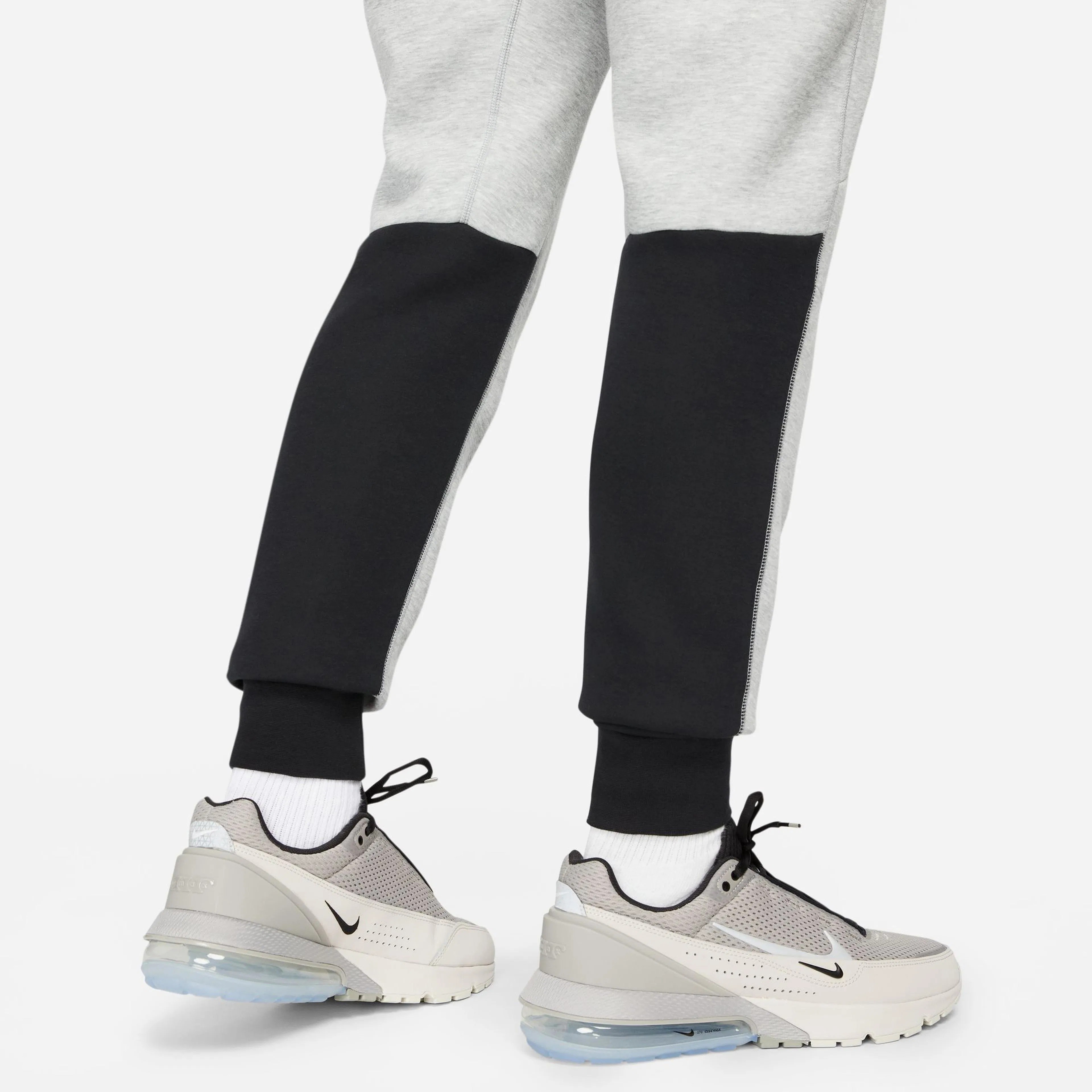 Tech Fleece Joggers - Dark Grey Heather/Siyah/Beyaz