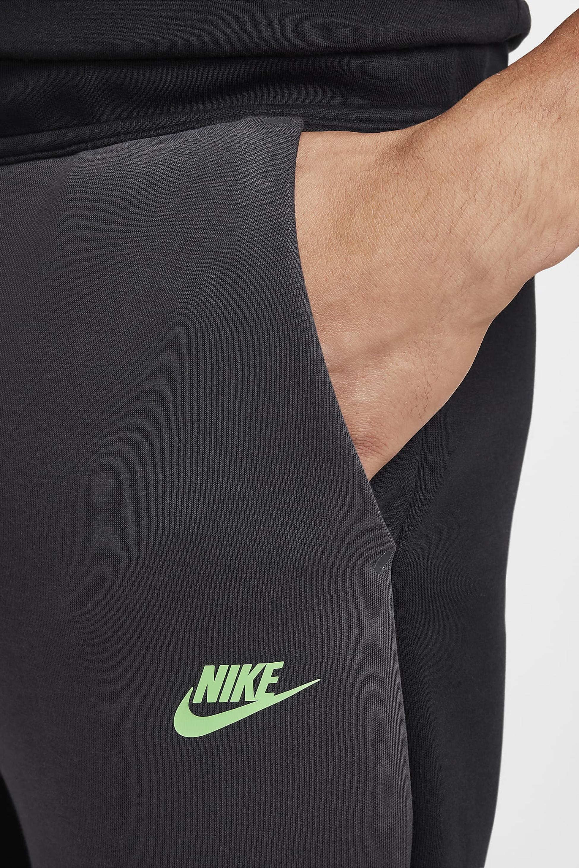 Tech Fleece Joggers - Black/Anthracite/Green Strike