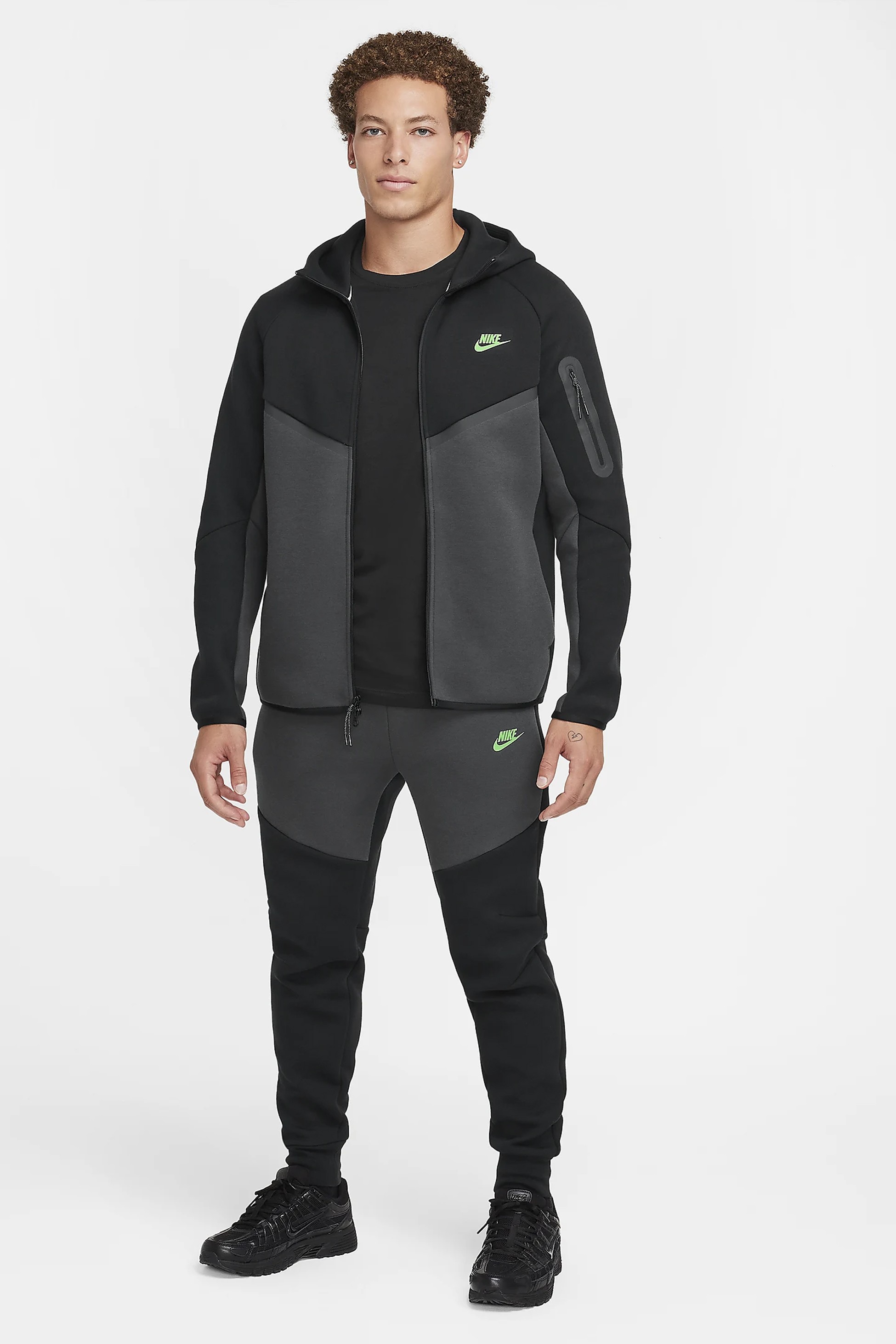 Tech Full-Zip Windrunner Hoodie - Black/Anthracite/Green Strike