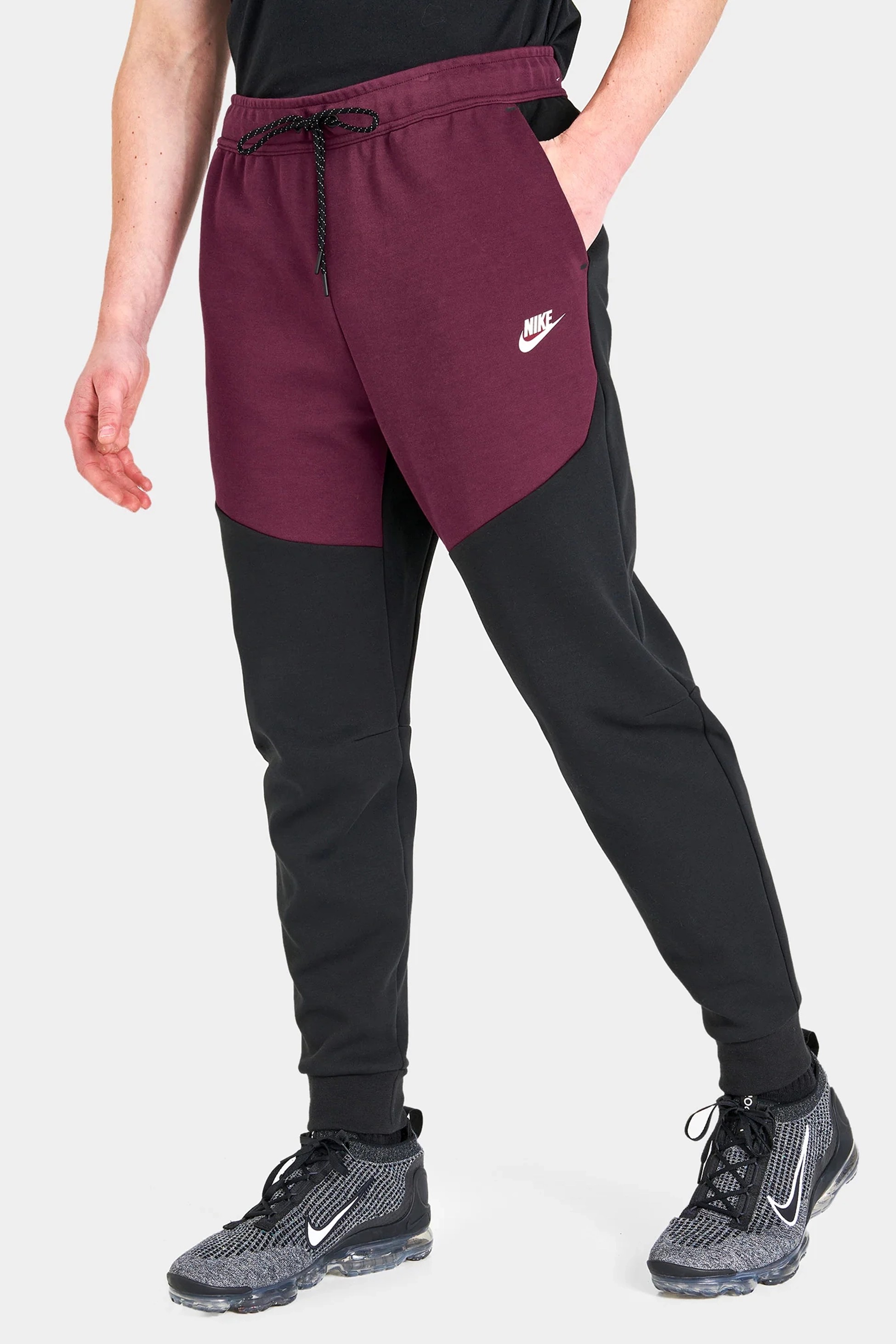 Tech Fleece Joggers - Black/Dark Beetroot/Phantom