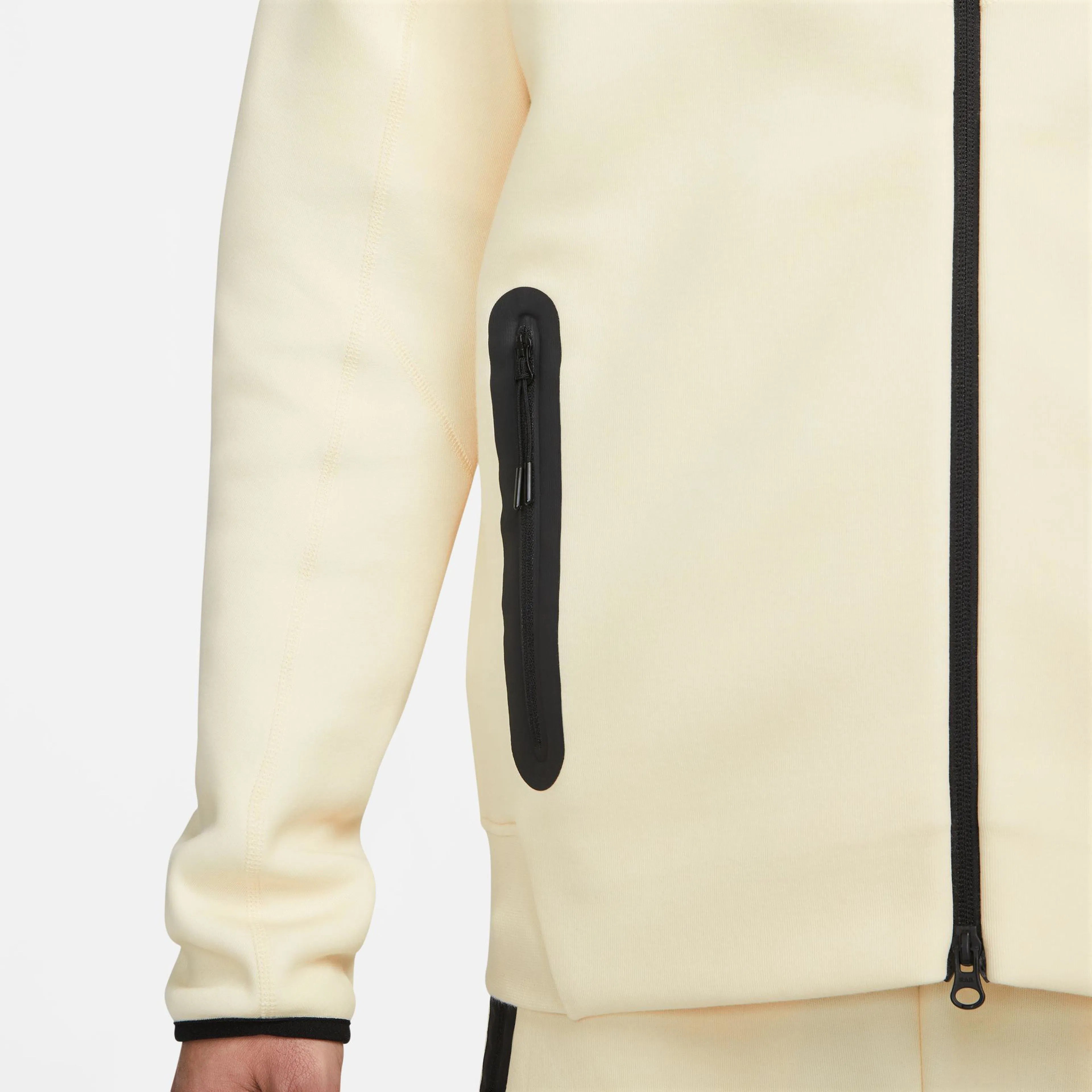 Sportswear Tech Fleece Windrunner Eşofman Üstü - Coconut Milk/Siyah