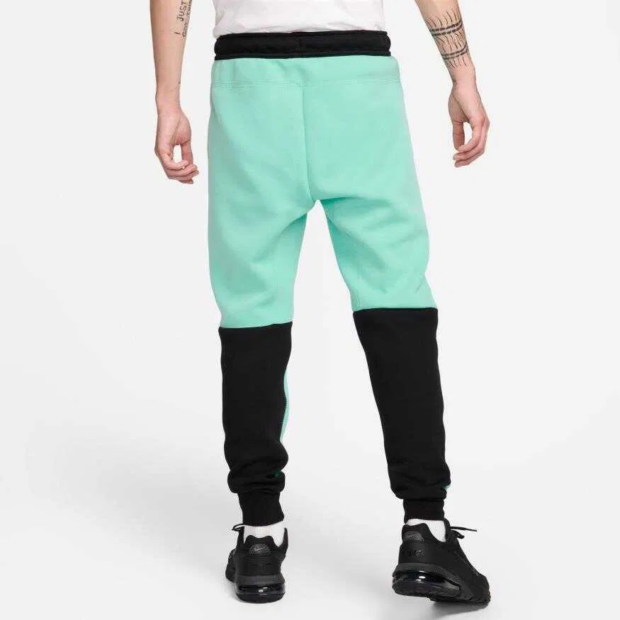 Tech Fleece Joggers - Green/Black