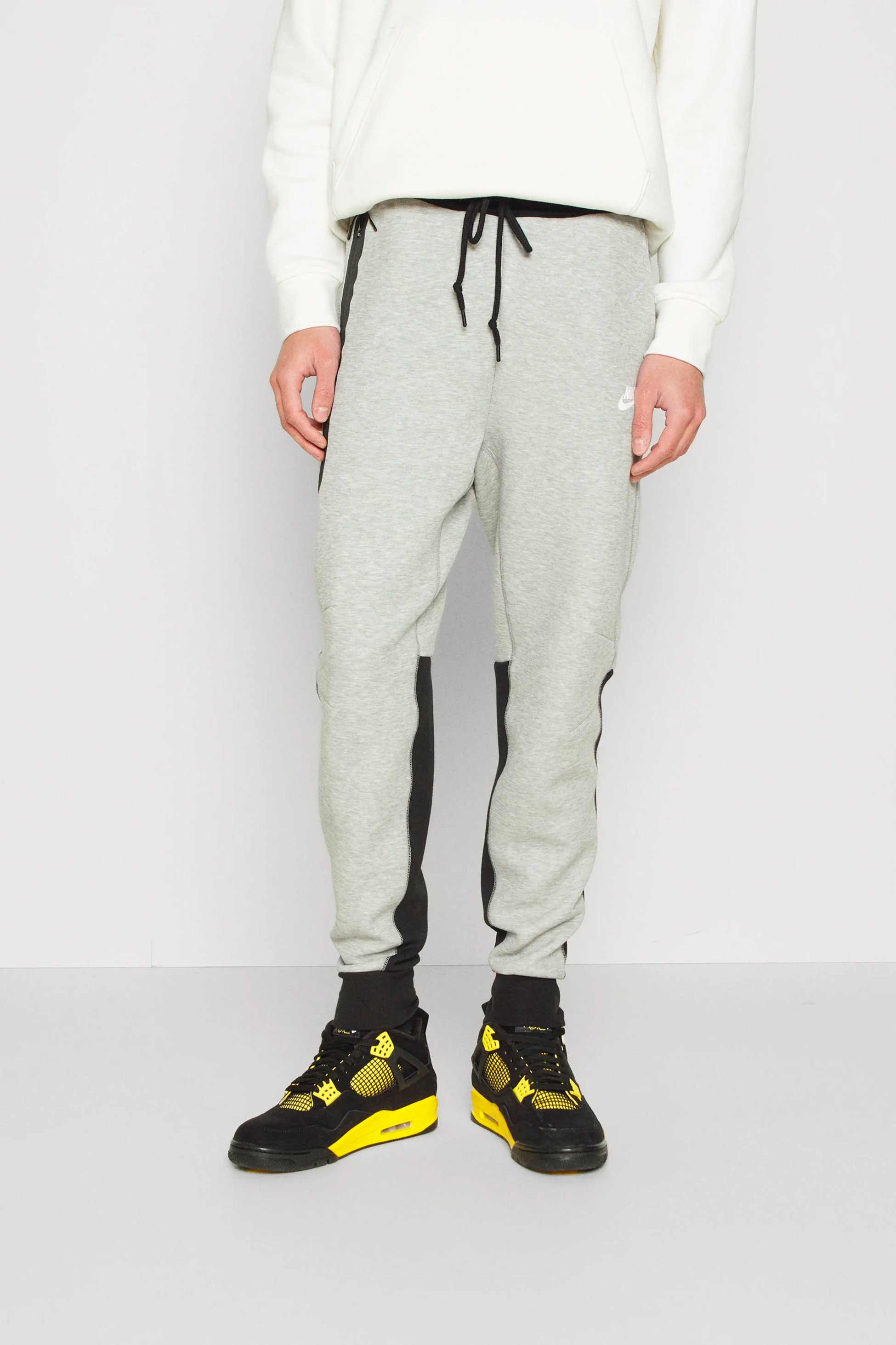 Yeni Tech Fleece Joggers - Dark Grey Heather/Siyah/Beyaz