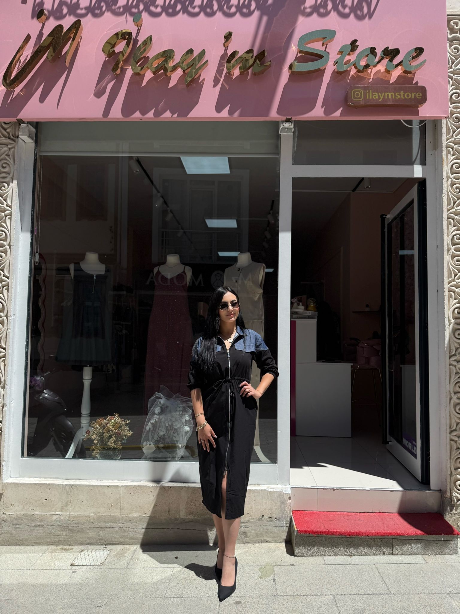 🖤 Güçlü Duruş, Modern Tasarım Elbise !