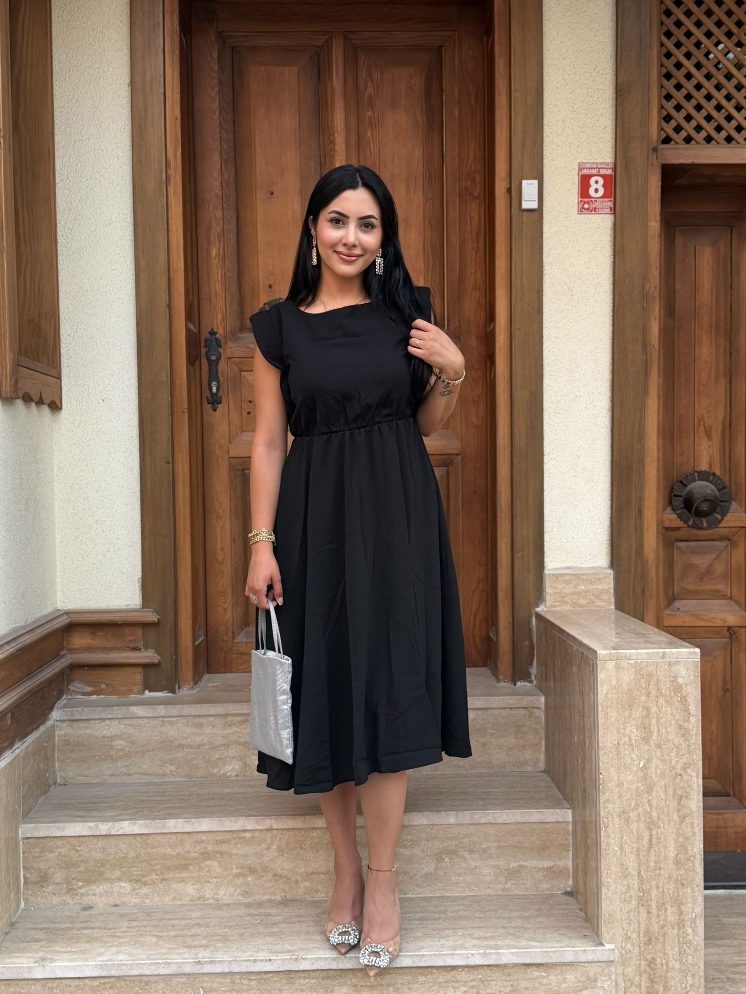✨ “Nar çiçeği/Siyah Elbise--Sade ama şık olmanın sırrı bu elbisede gizli!”