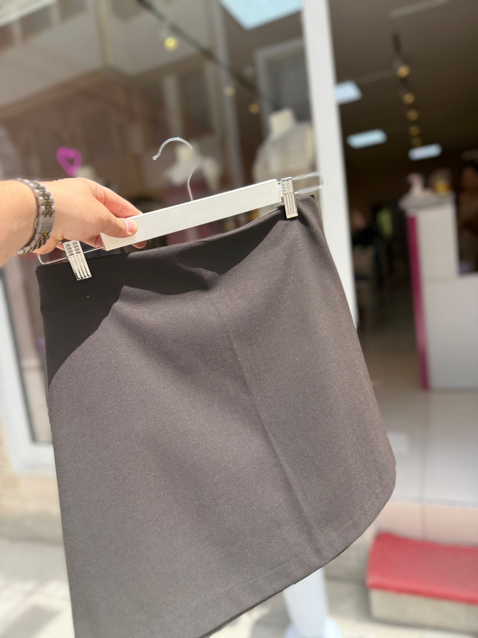 🖤 Siyah ve Kahve Mini Etek! Her Dolabın Kurtarıcısı 