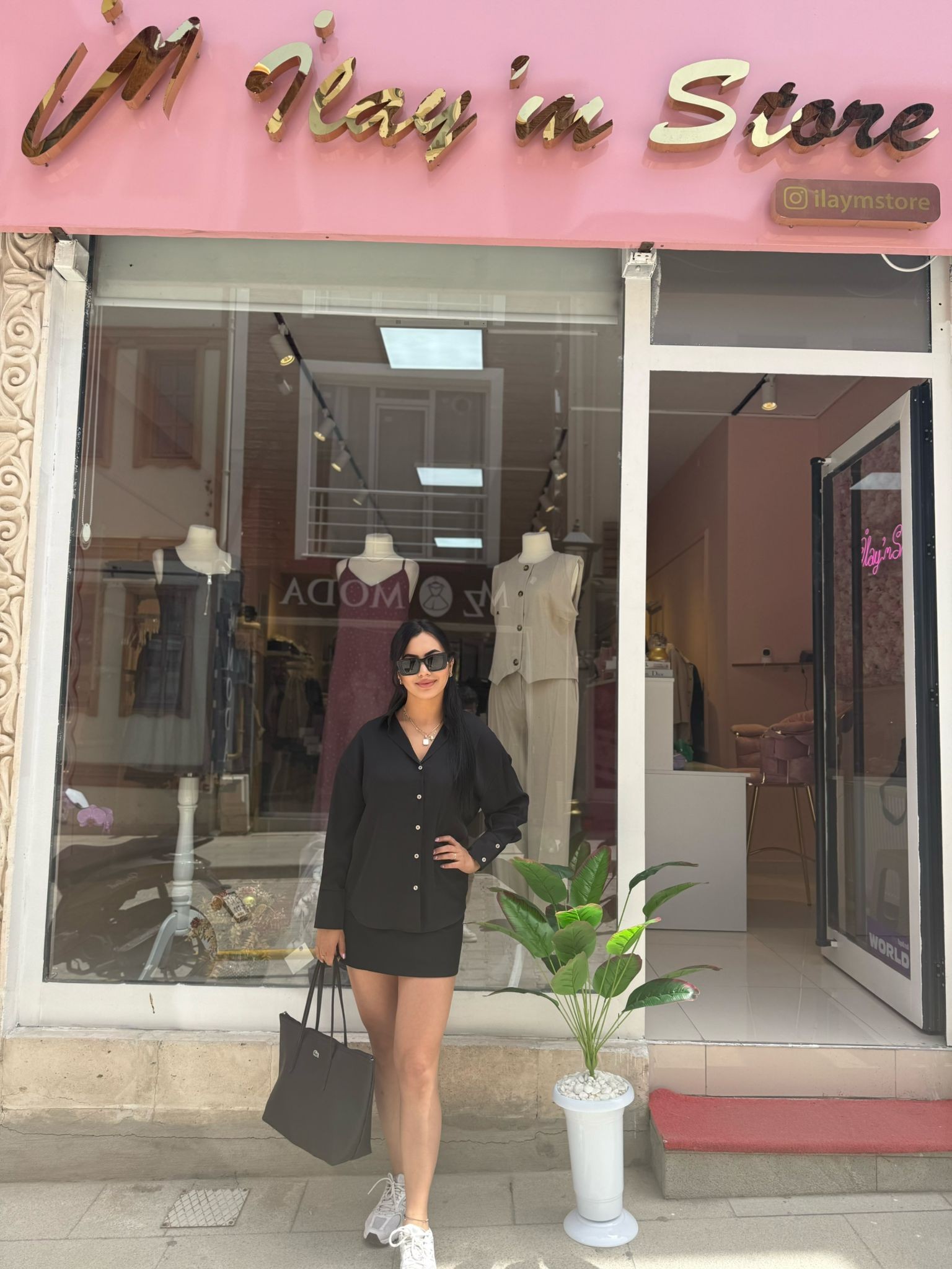 🖤 Saten Gömlek Zarafeti , şimdi İlay’m Store’da!