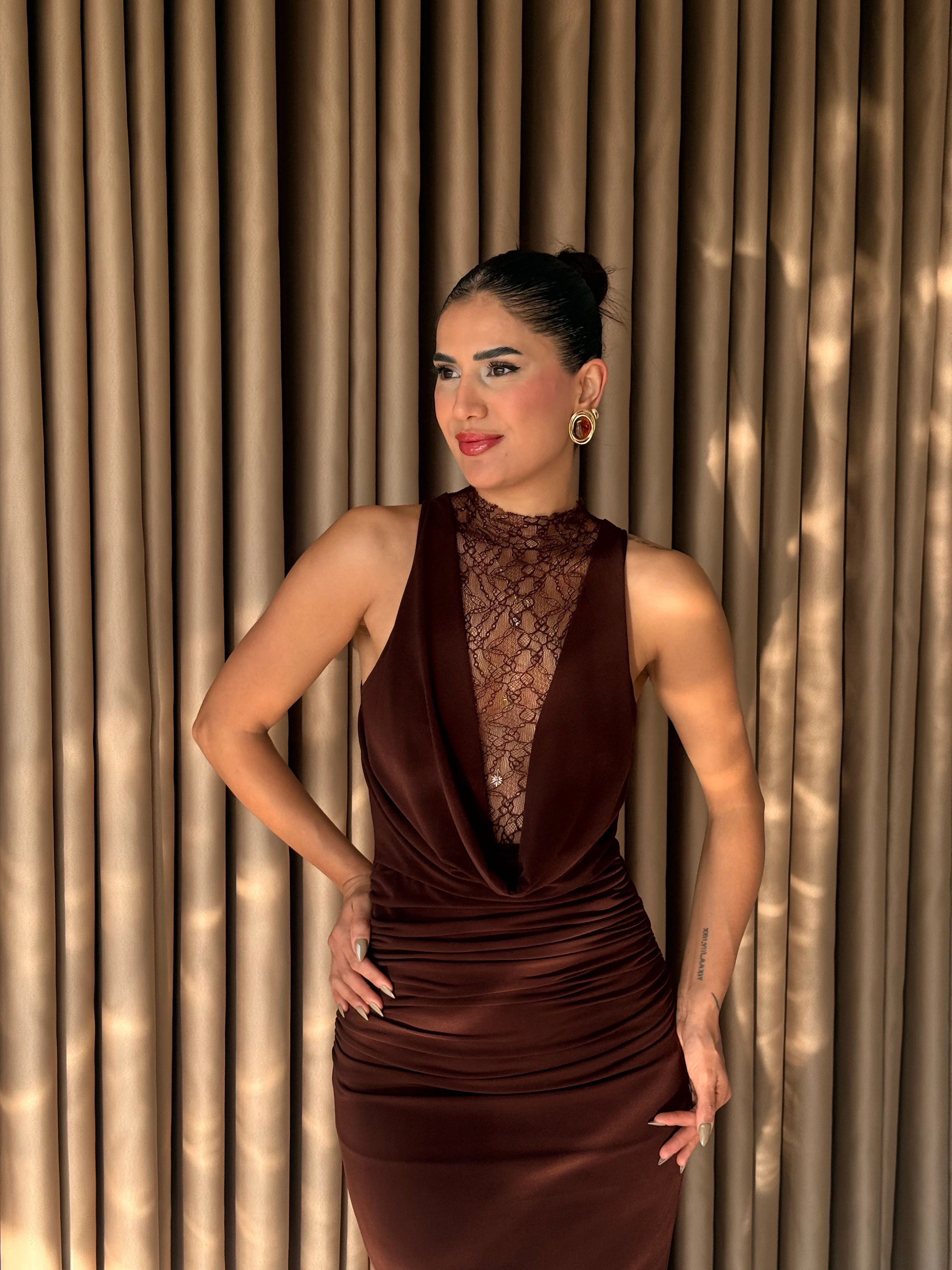 Dantel Sırt Dekolteli Elbise ( ÖN SİPARİŞTİR. ÇIKIŞ TARİHİ 4 ARALIK.)