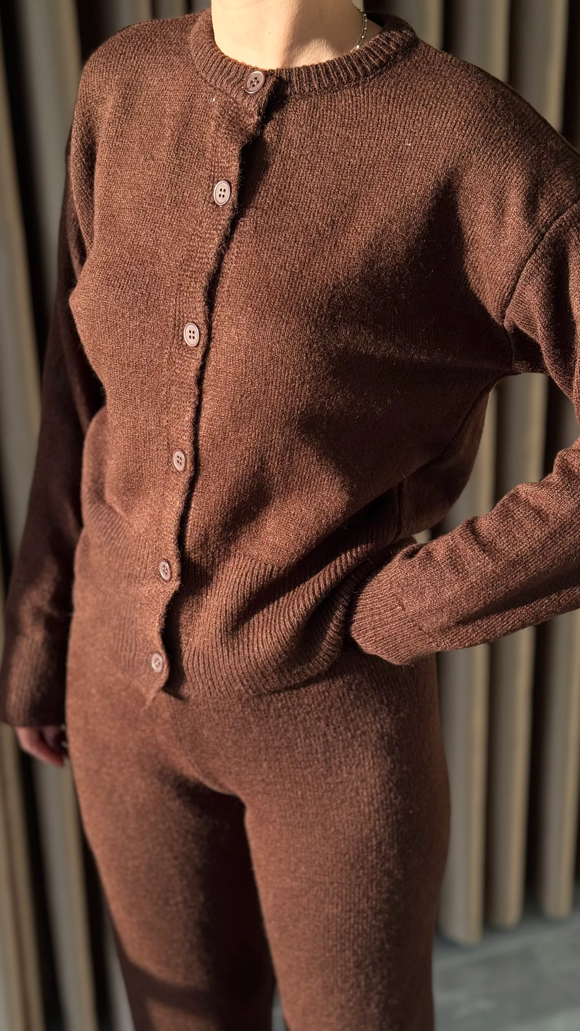 Kahve Düğmeli Triko Takım