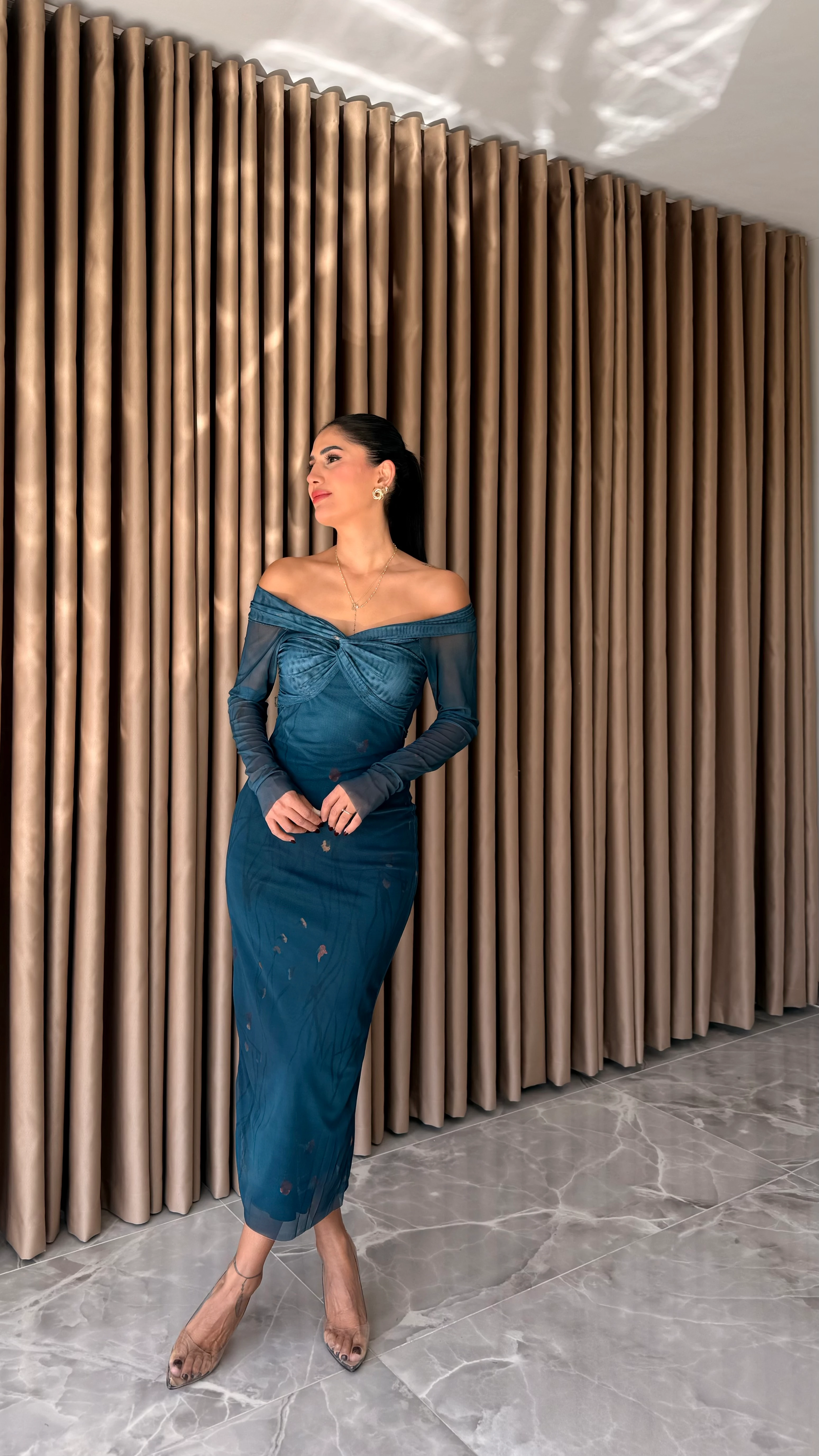 YAKASI KRUVAZE DÜĞÜM DETAYLI YEŞİL TÜL ELBİSE