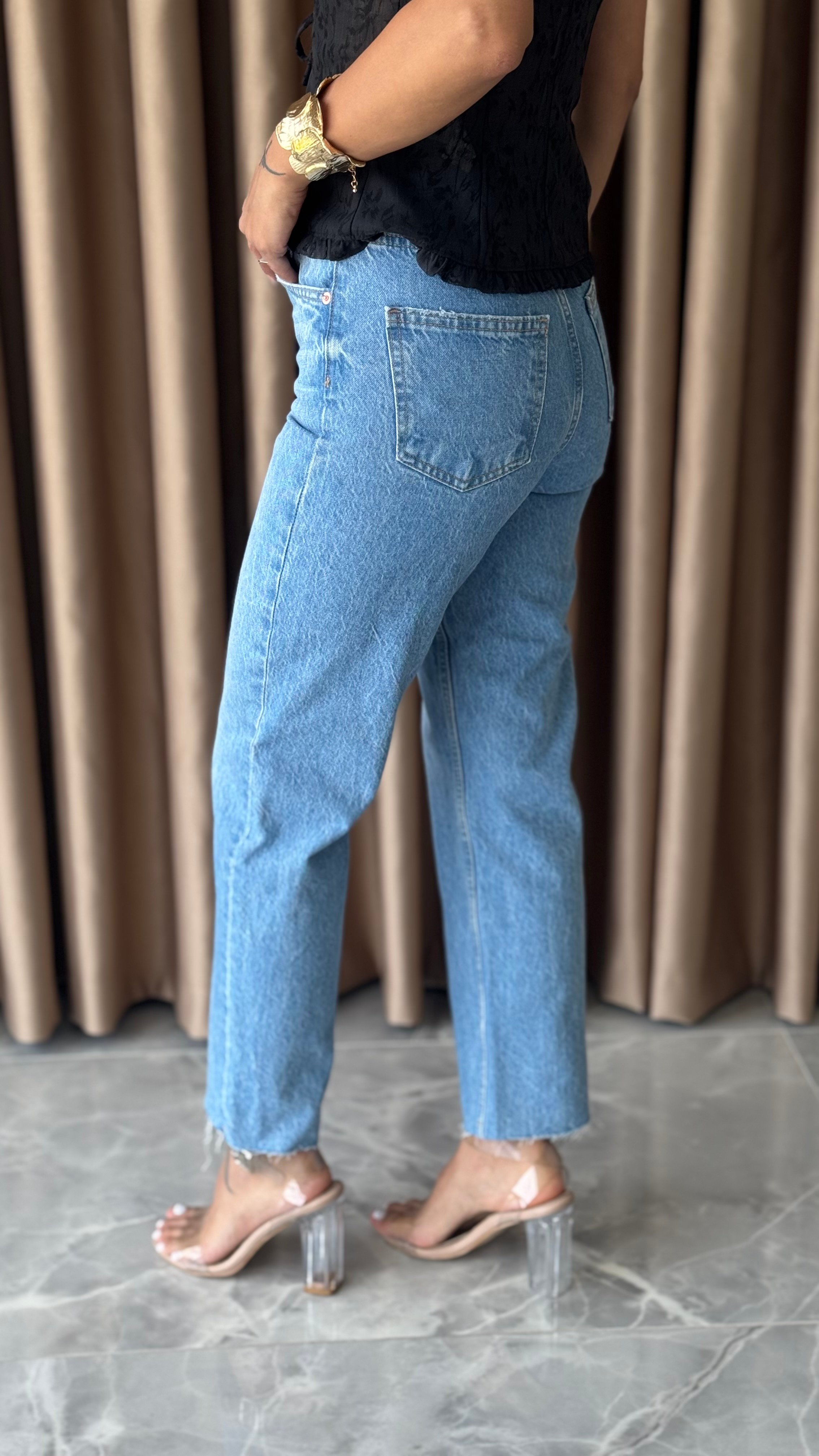 MAVİ BOYFİT JEAN 