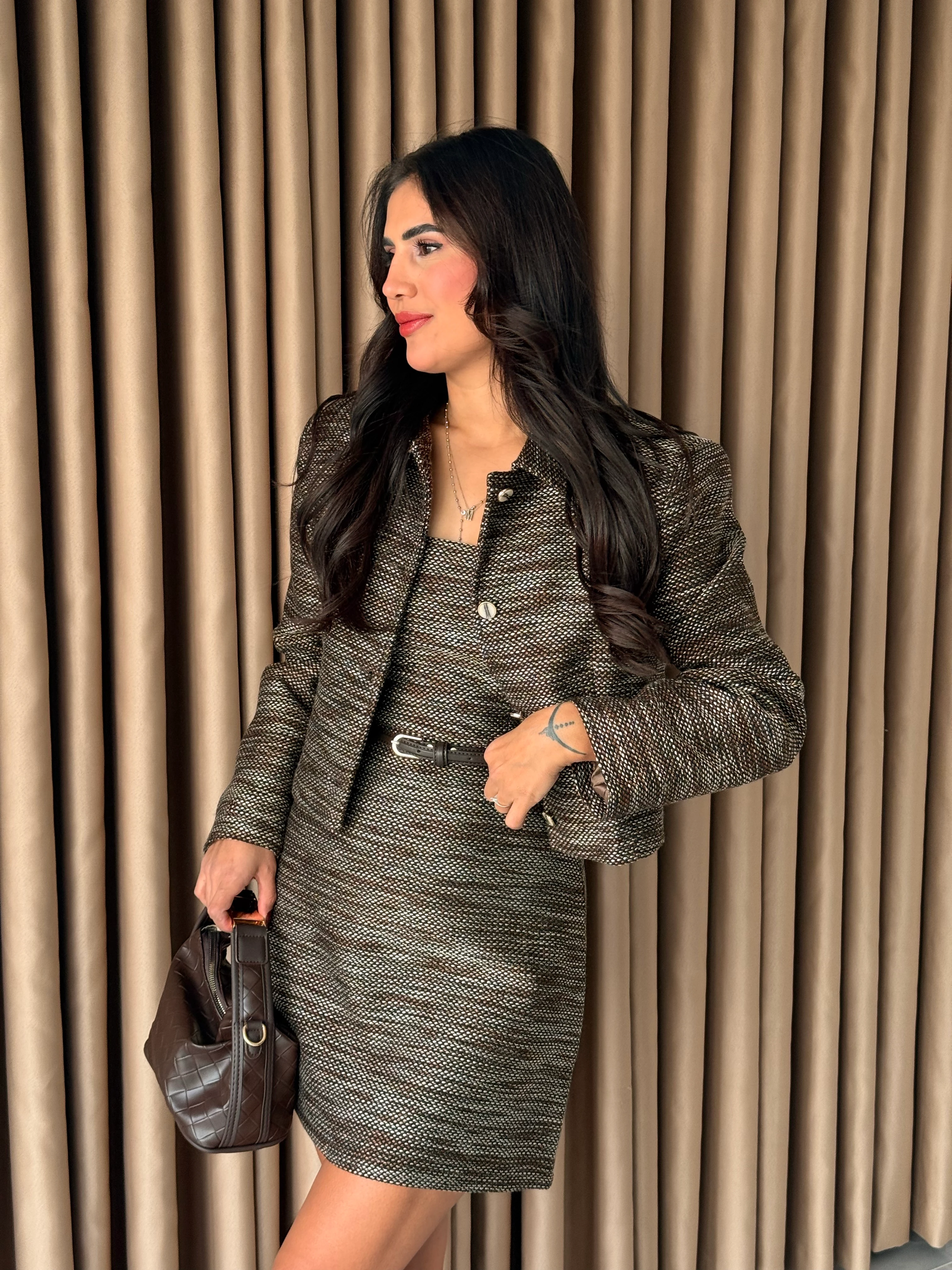 Kahve Yakalı Düğmeli Ceket