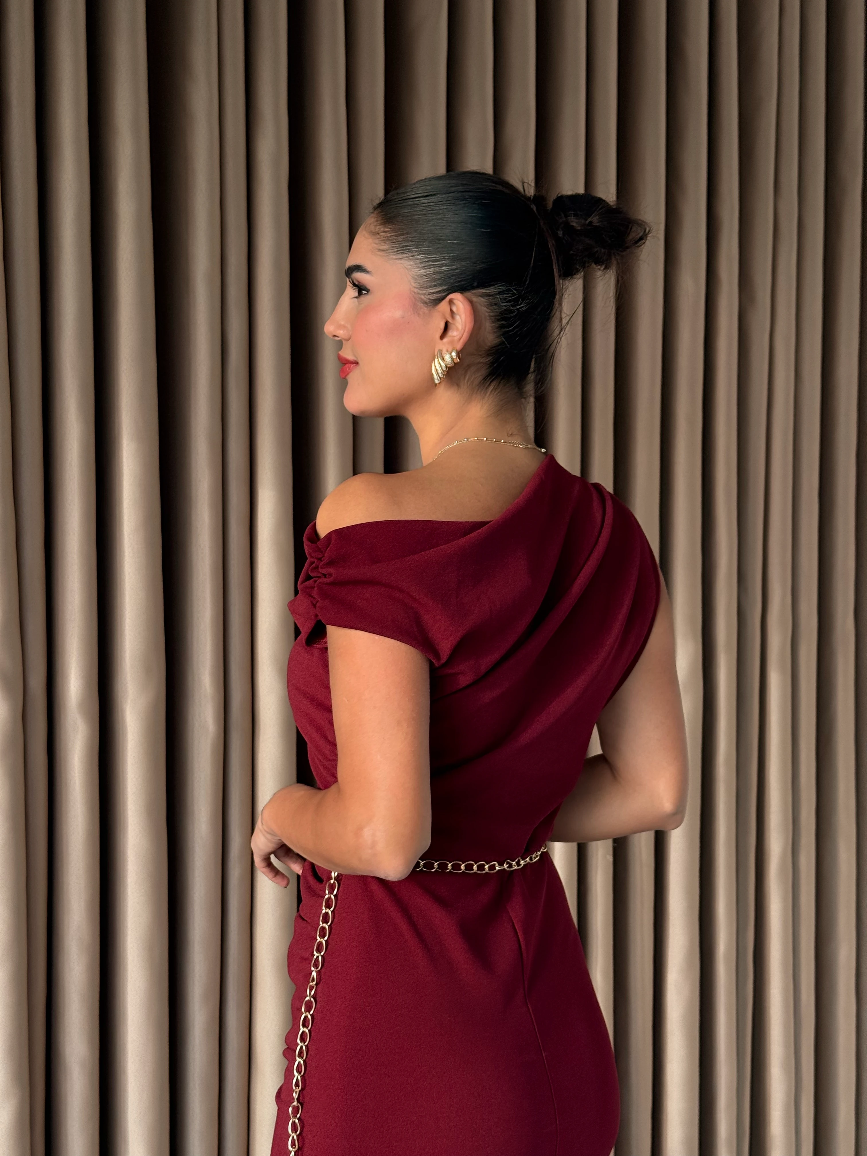 Beli Zincir Kemerli Elbise