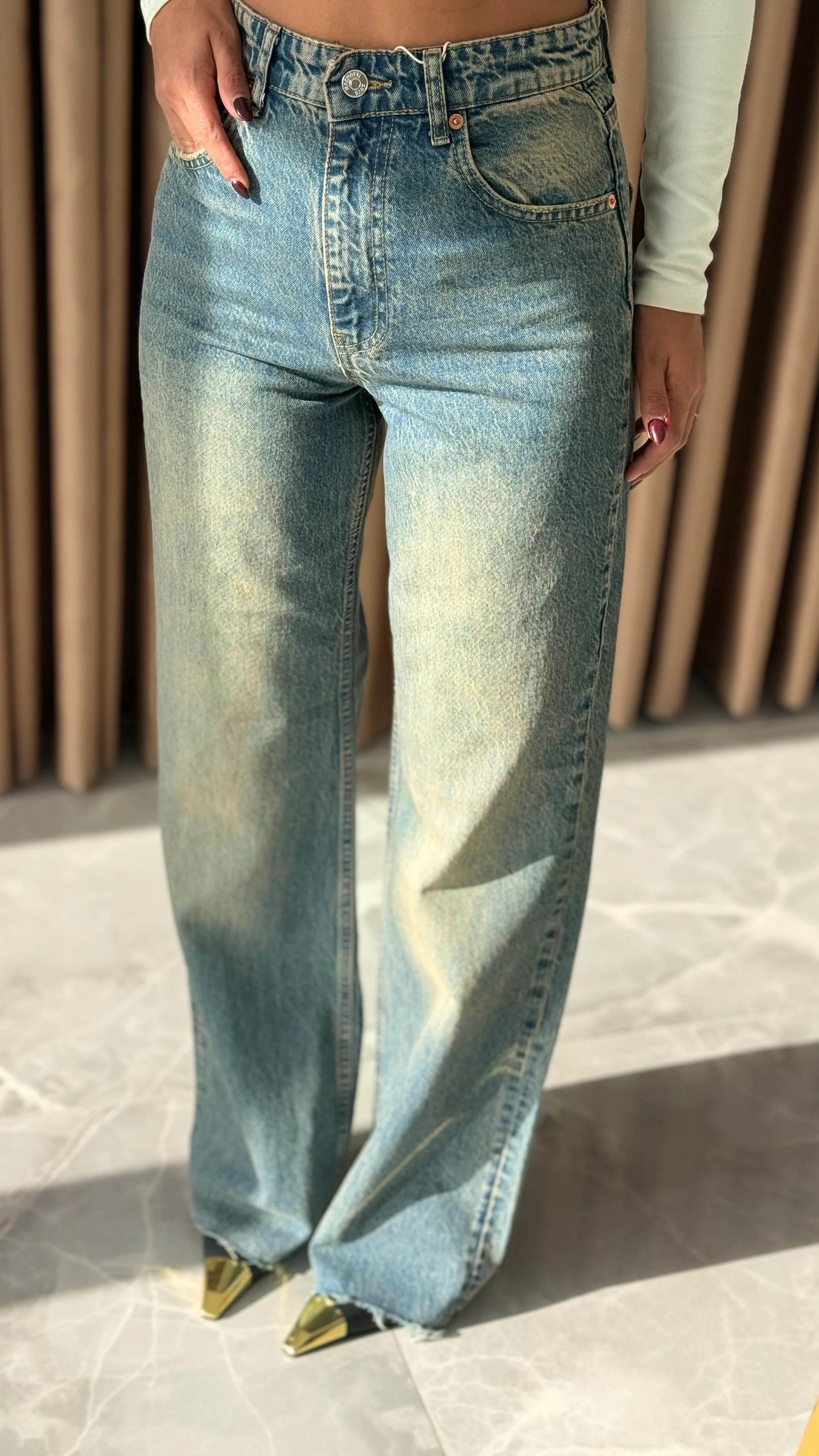 Tint Straight Jean 041