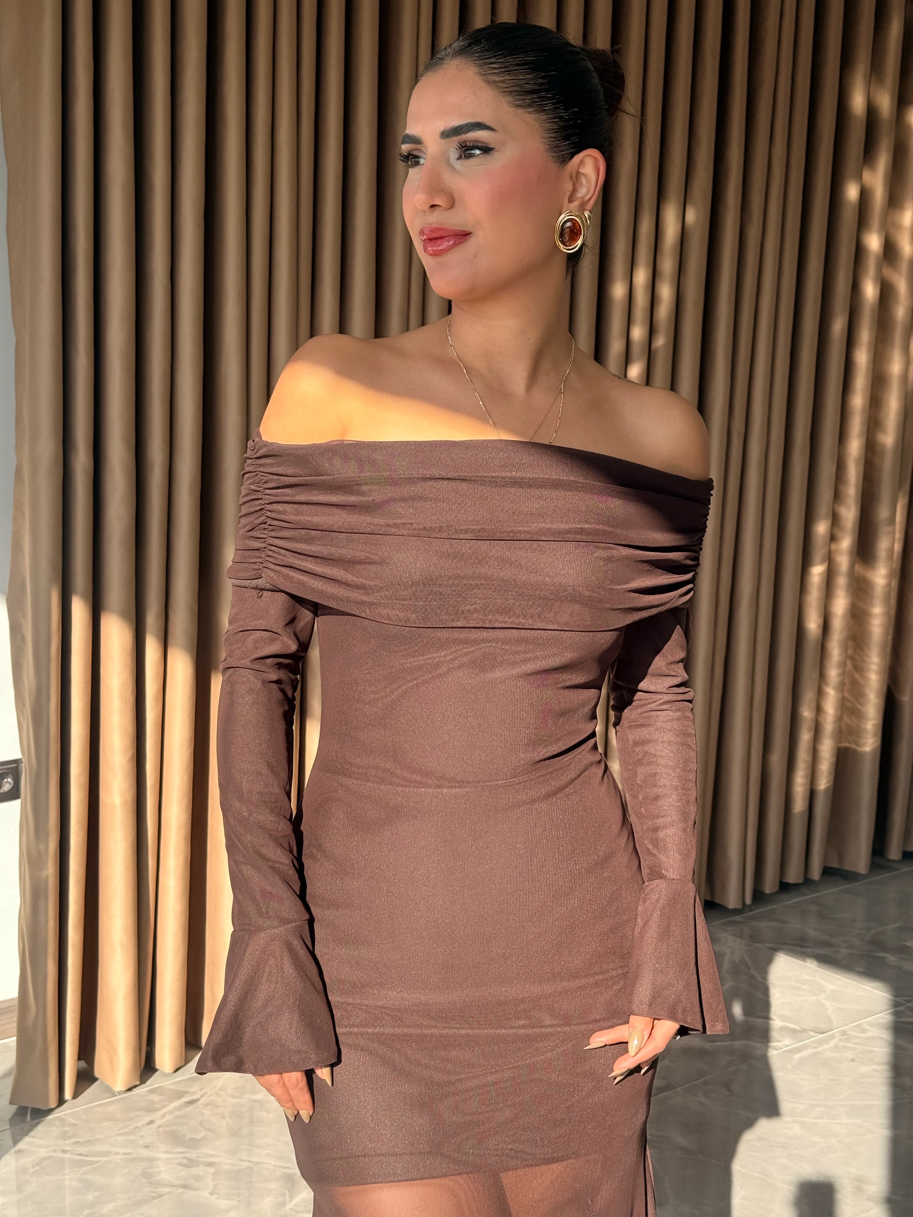 Madonna Yaka Eteği Tül Elbise