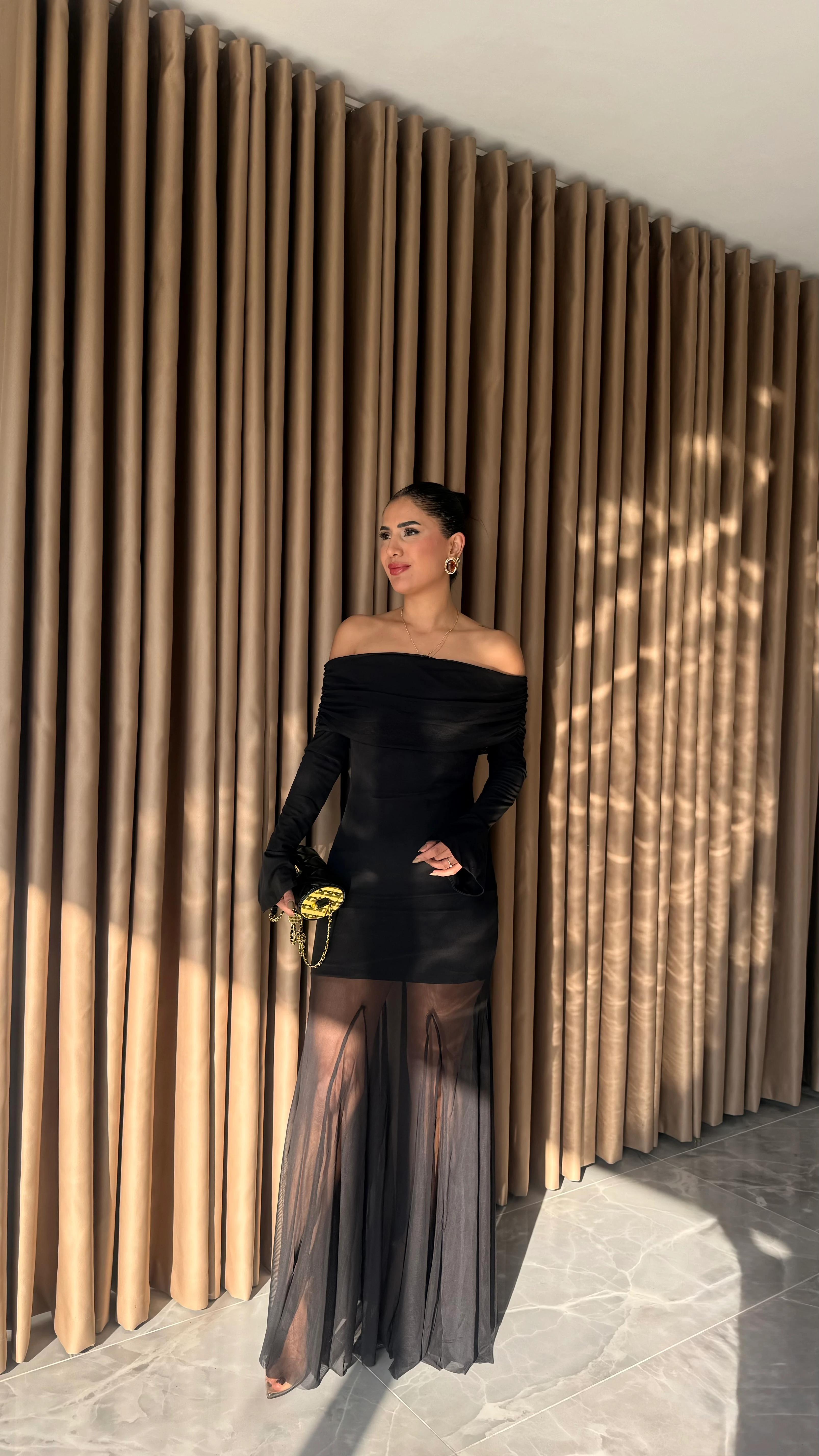 Madonna Yaka Eteği Tül Elbise