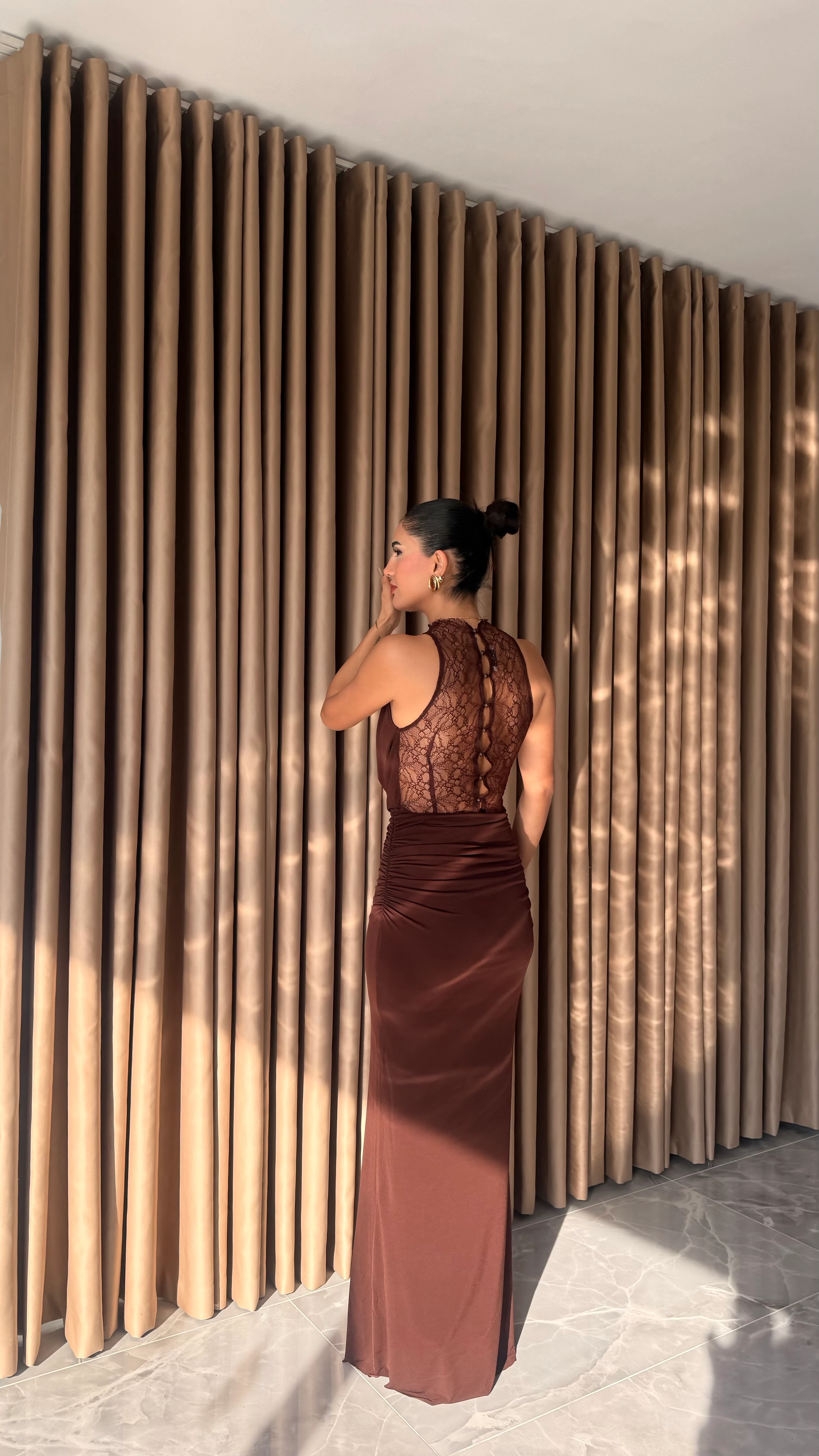 Dantel Sırt Dekolteli Elbise ( ÖN SİPARİŞTİR. ÇIKIŞ TARİHİ 4 ARALIK.)