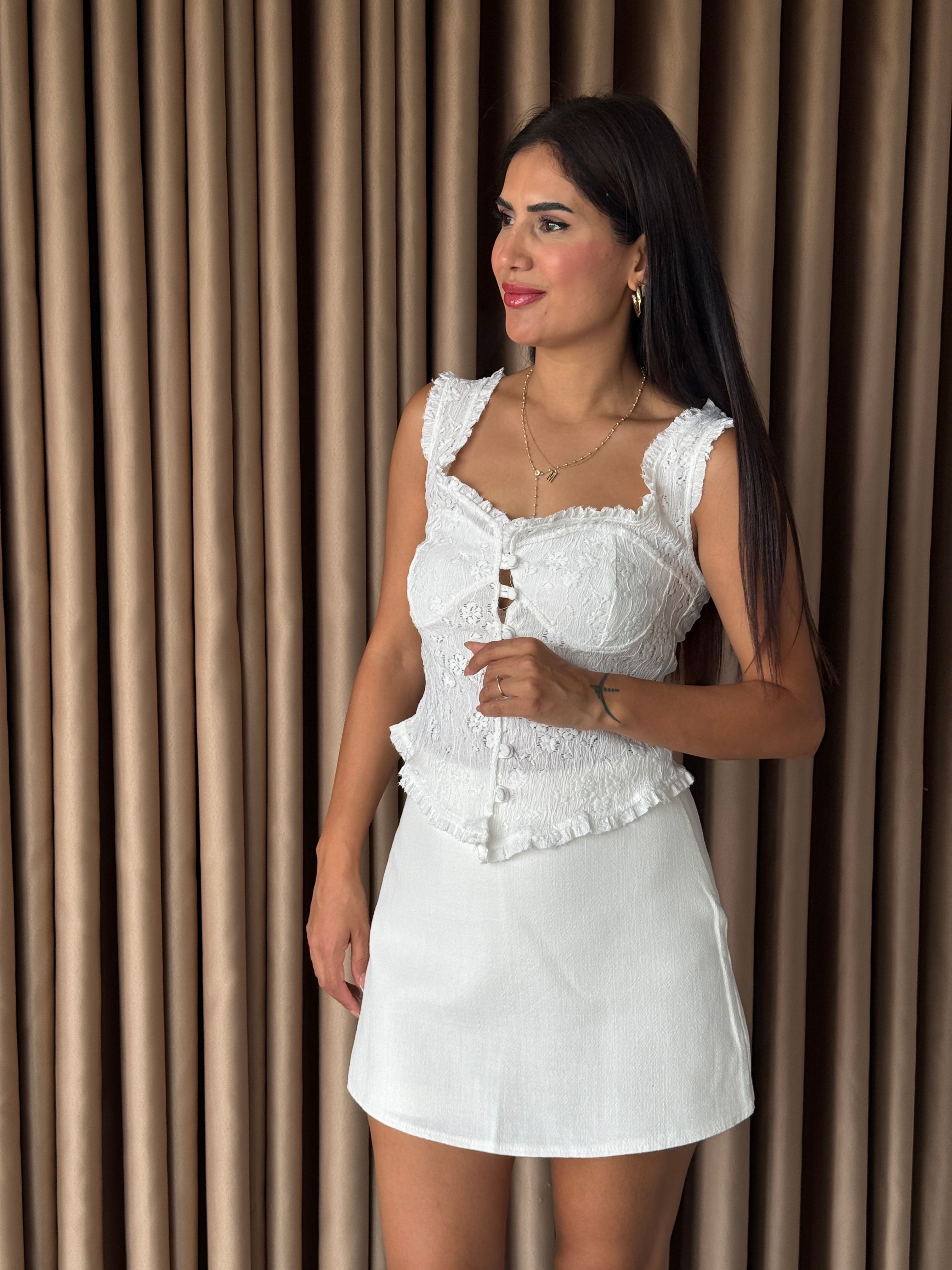 Fırfır Detaylı Beyaz Bluz
