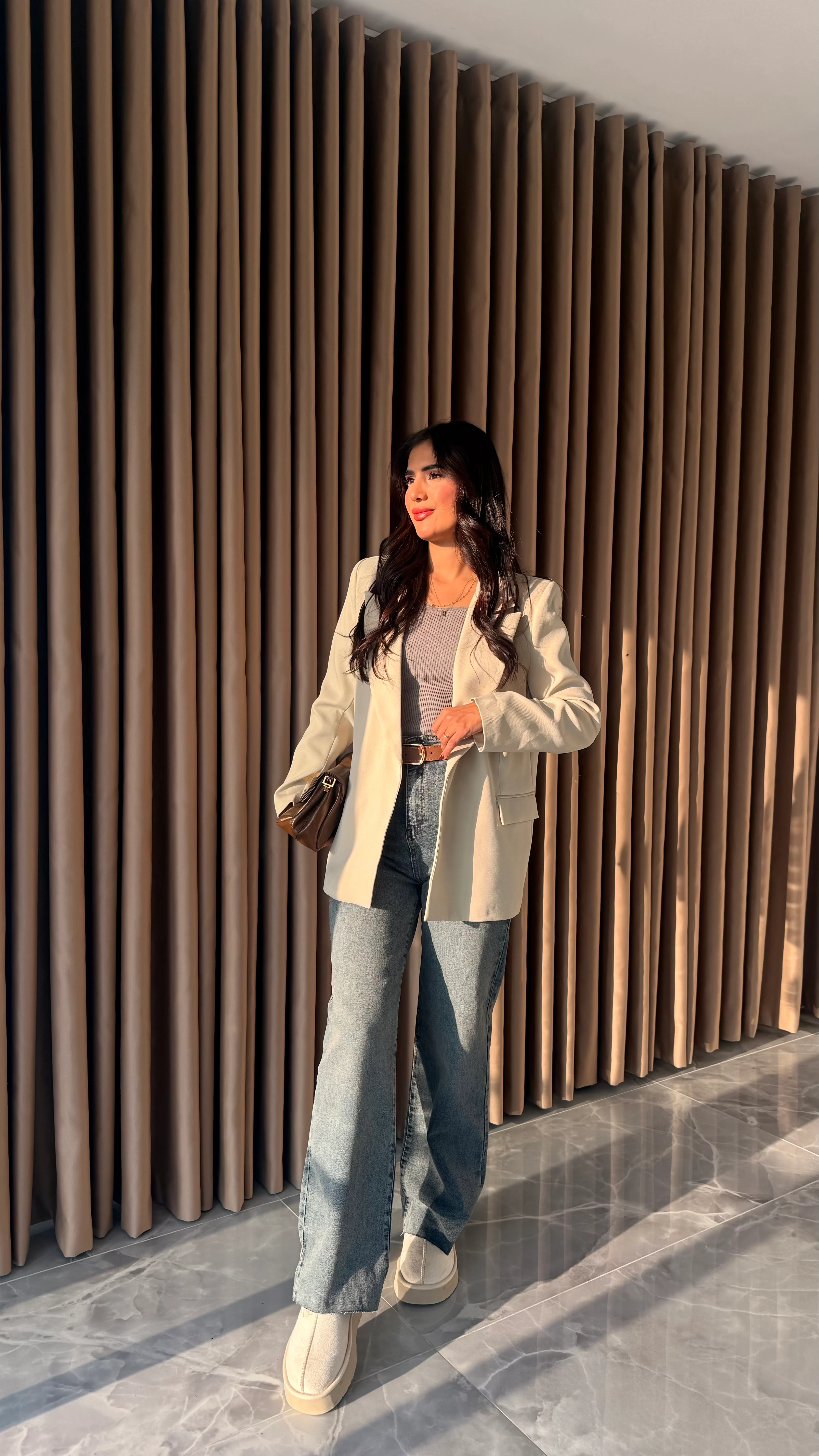 Astarı Çizgili Bej Blazer Ceket