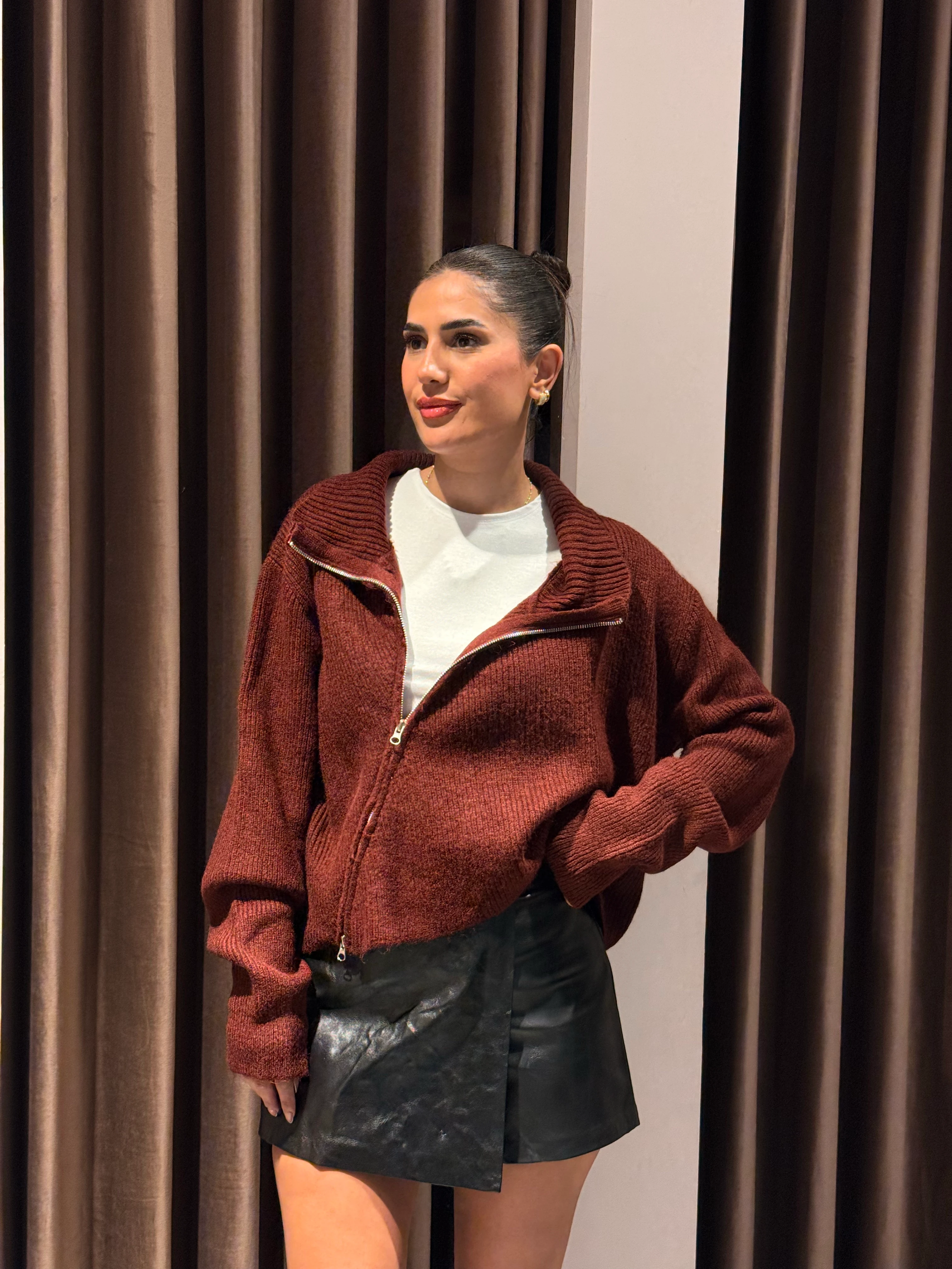 Şortlu Siyah Deri Etek