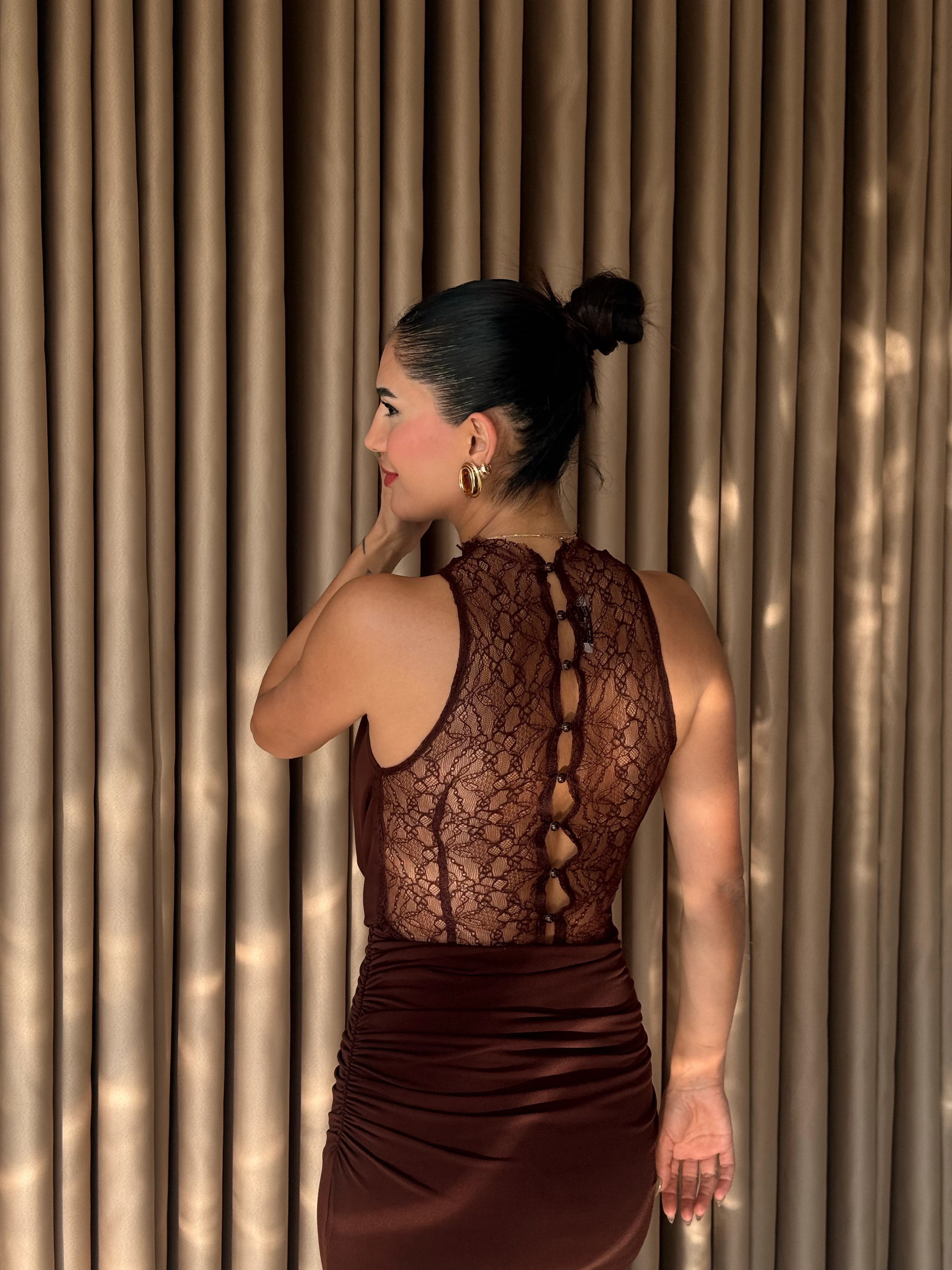 Dantel Sırt Dekolteli Elbise ( ÖN SİPARİŞTİR. ÇIKIŞ TARİHİ 4 ARALIK.)