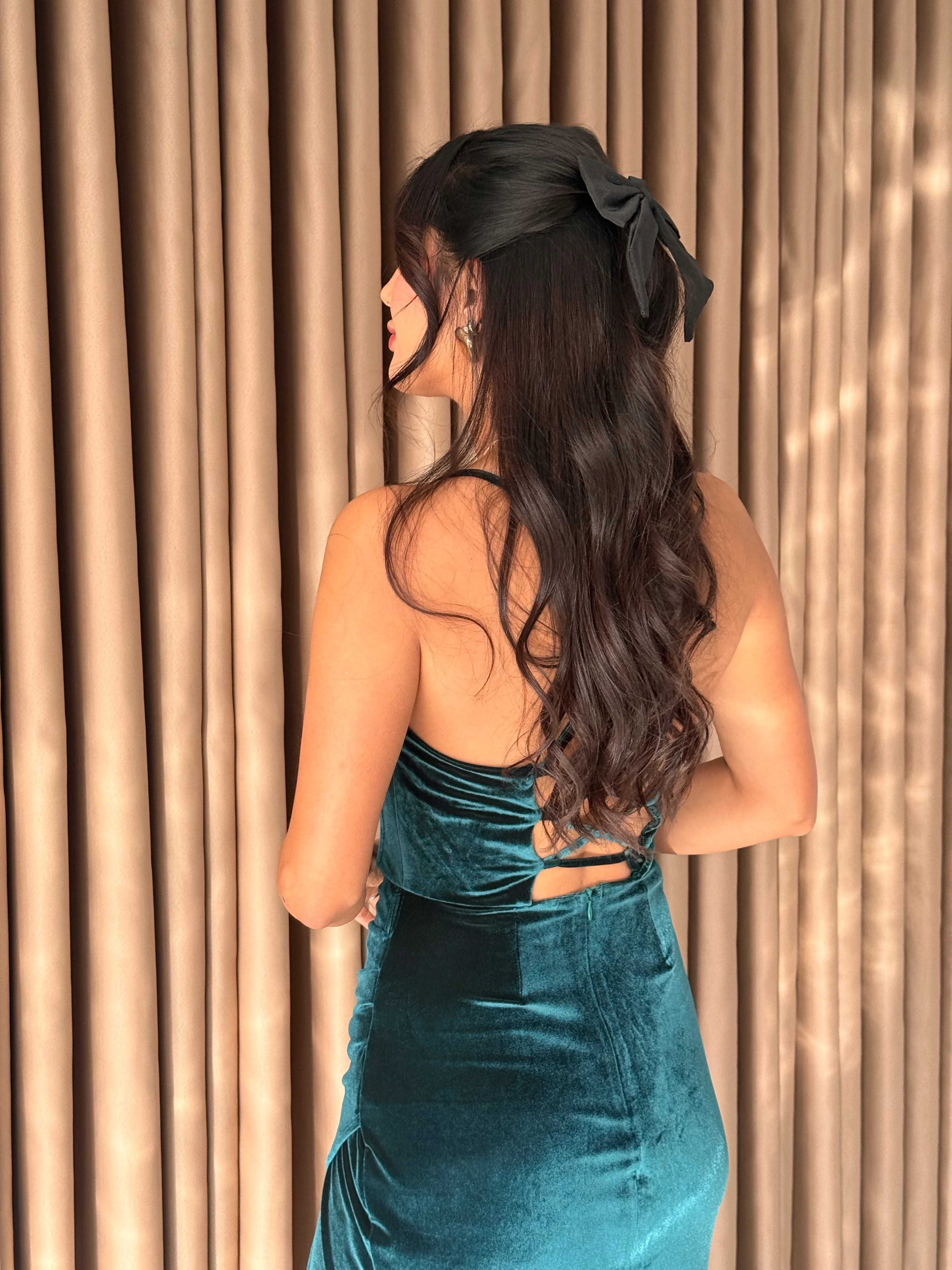 Kadife Derin Yırtmaçlı Elbise