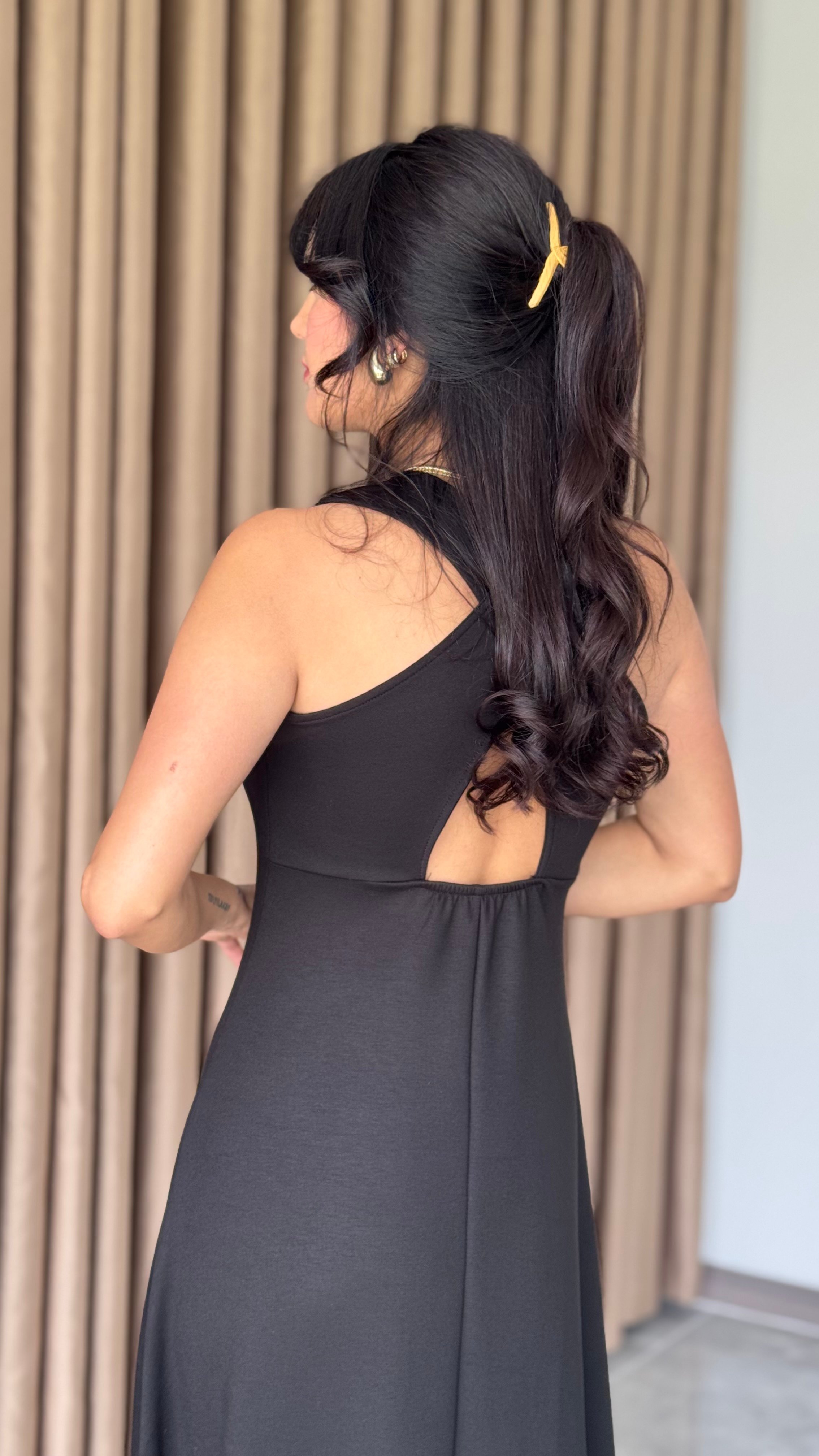 SIRTI ÇAPRAZ MİDİ ÇAN SİYAH ELBİSE