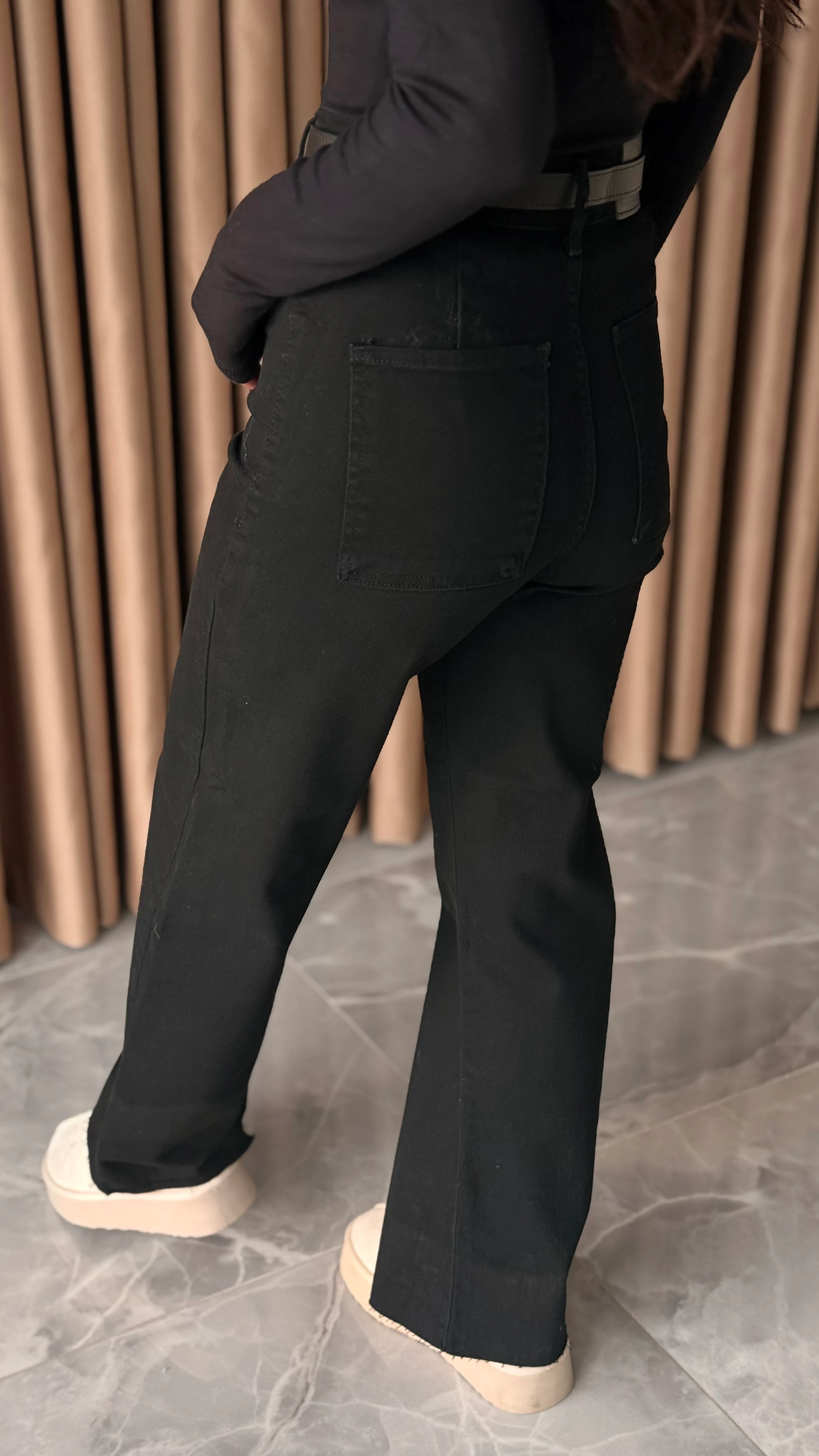 Kemerli Siyah Jean 057