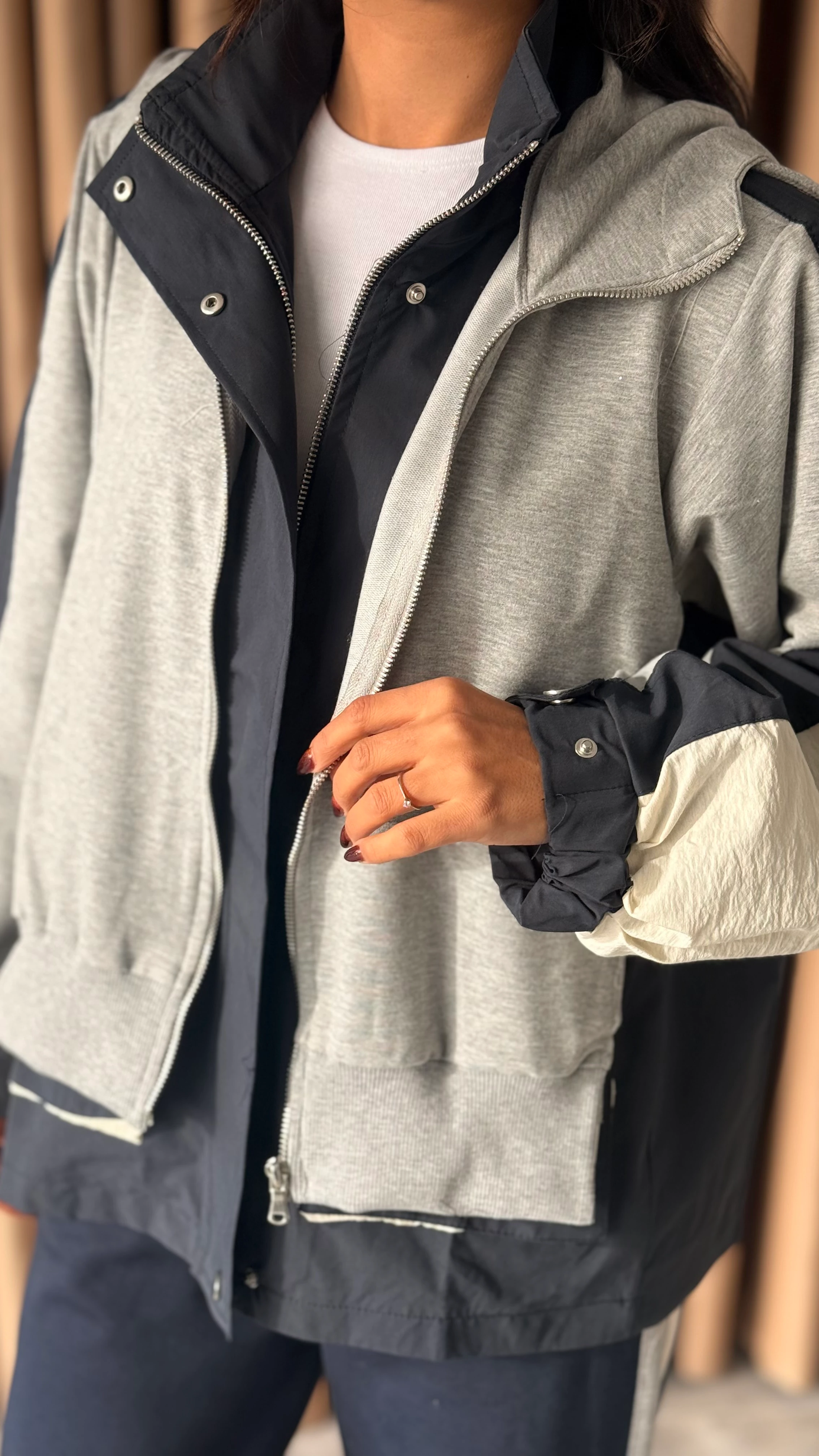 Lacivert Gri Kapşonlu Garnili Takım