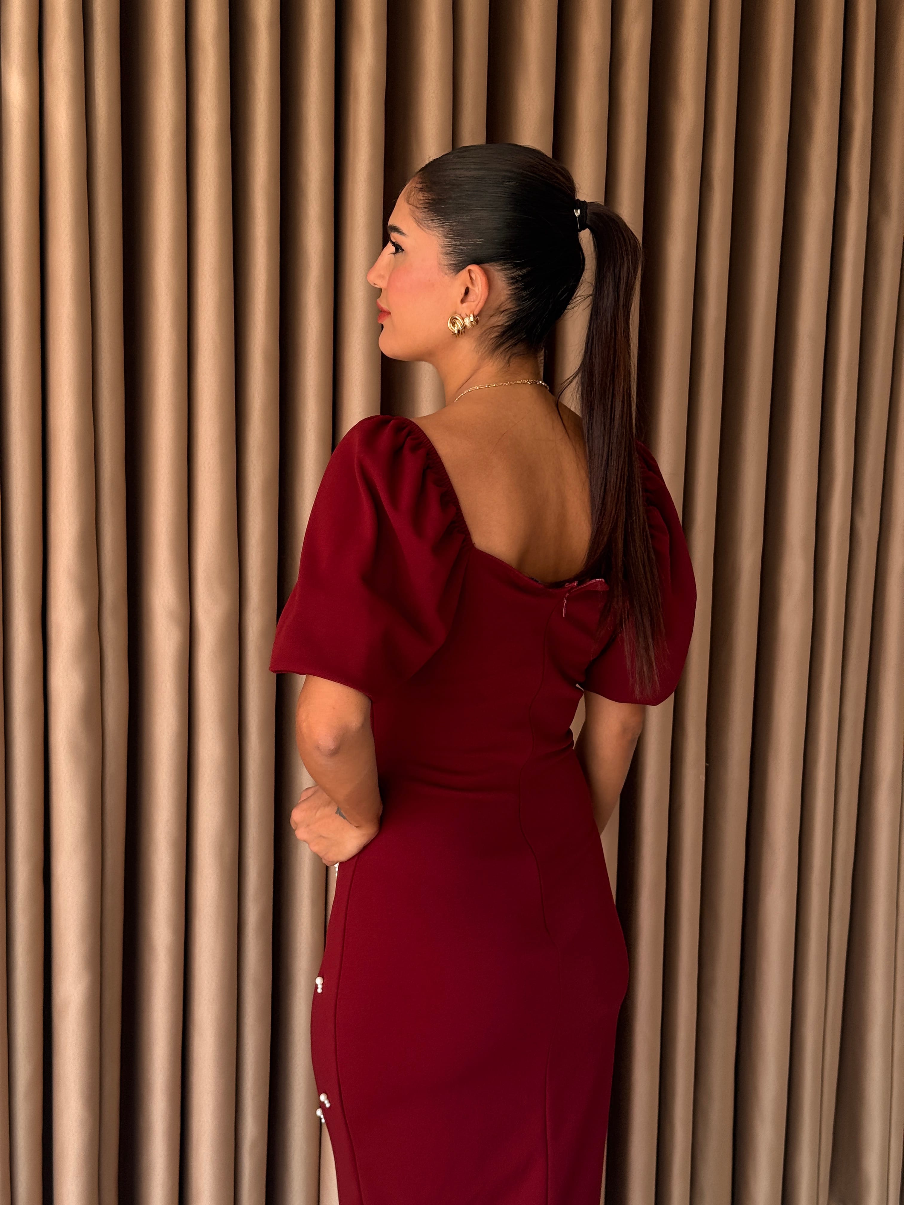 kare Yaka Bordo Boncuk Detaylı Elbşse