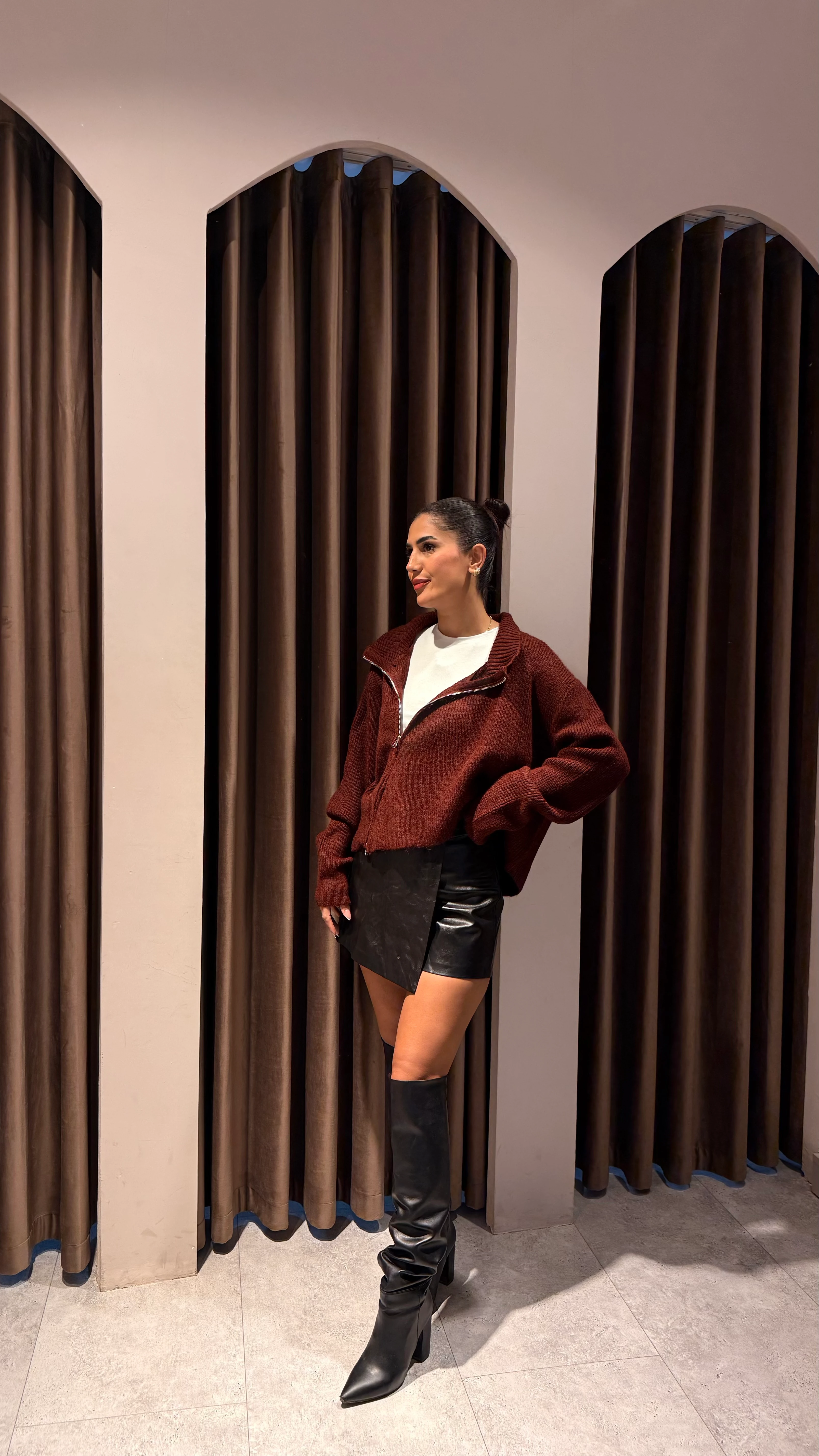 Şortlu Siyah Deri Etek