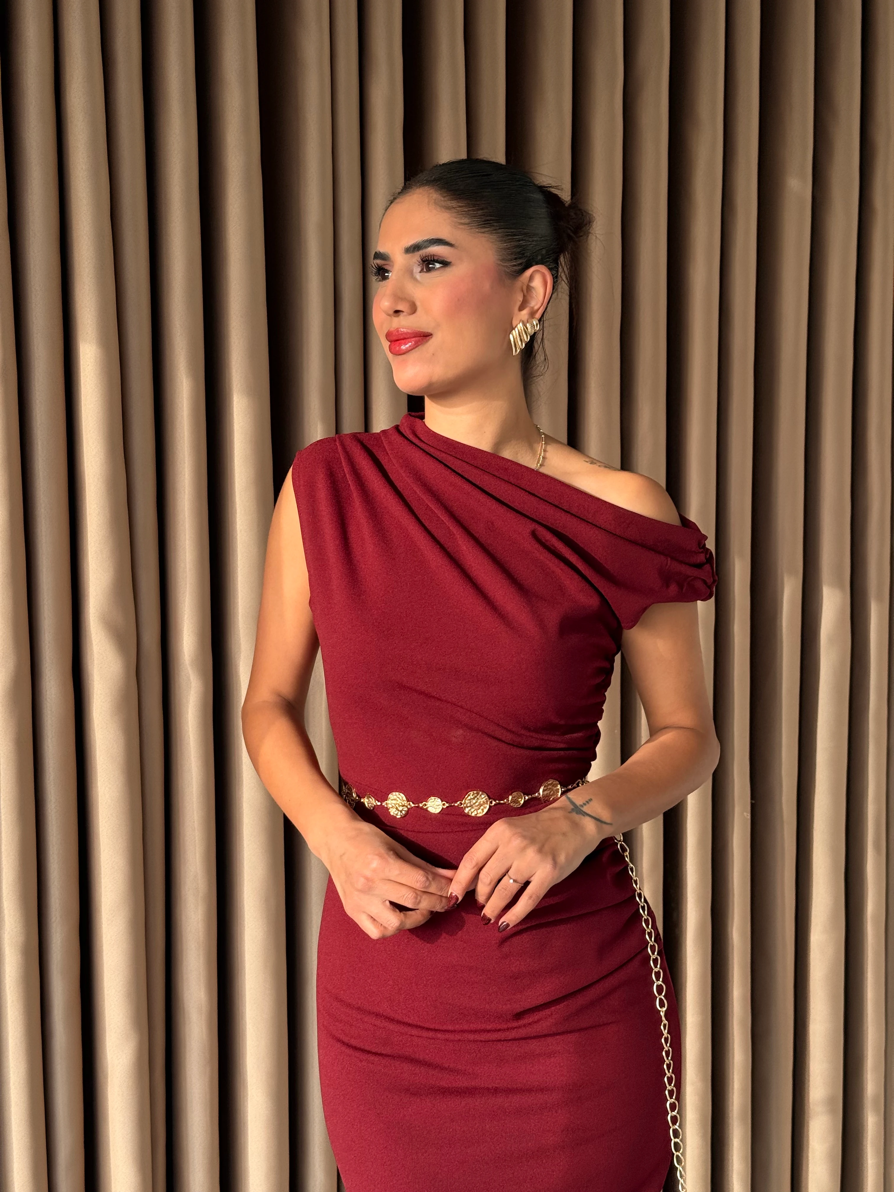 Beli Zincir Kemerli Elbise