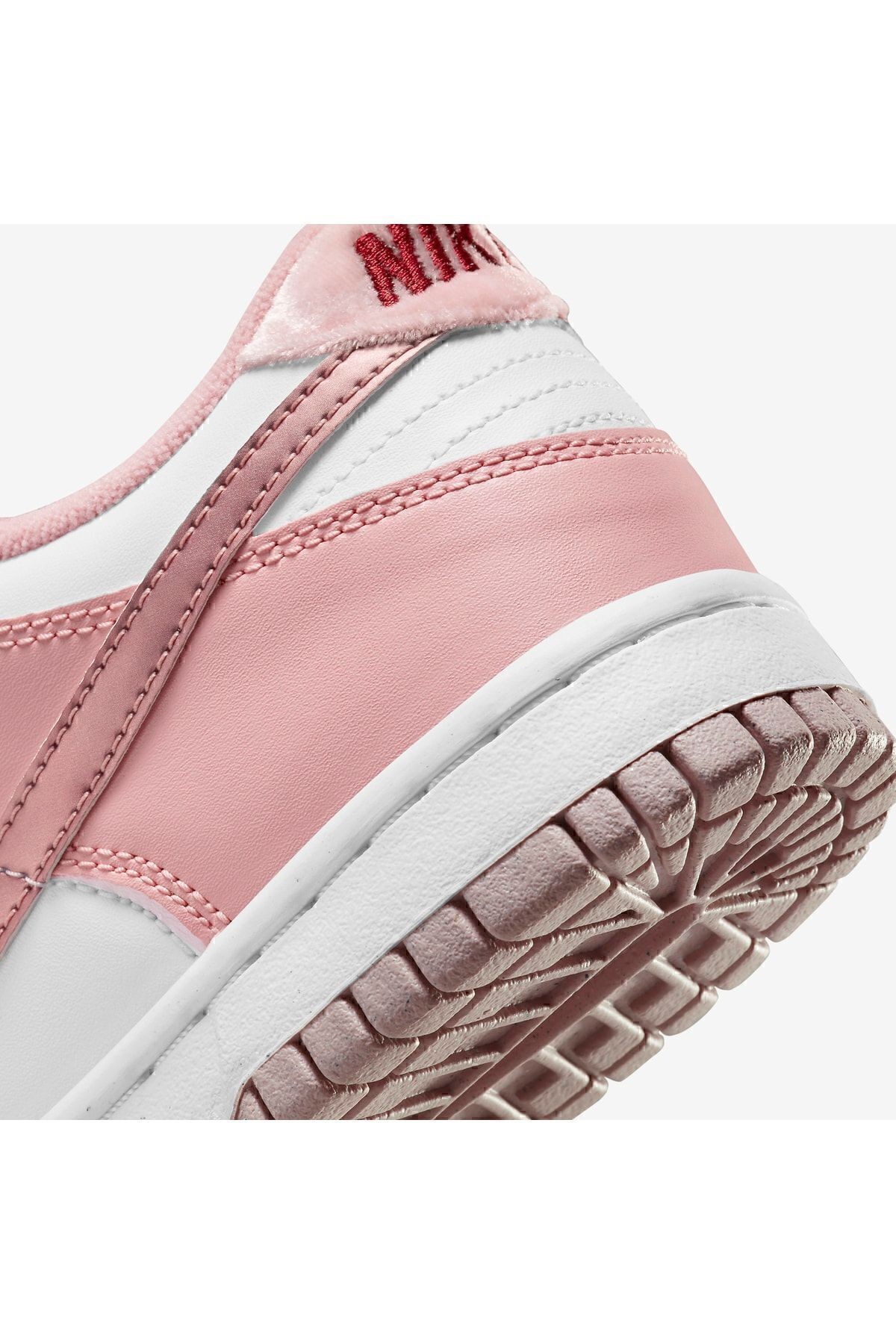 Dunk Low Pink Velvet