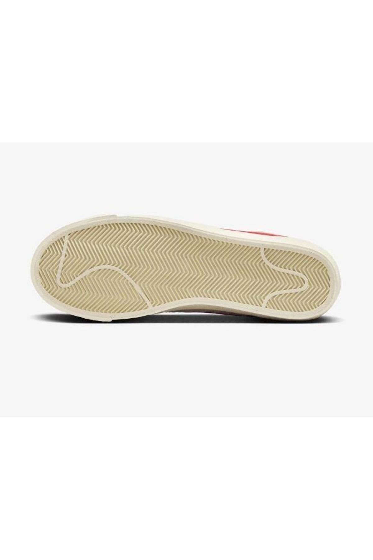 W Blazer LOW '77 Wintage Kadın Sneaker  FQ8060-100