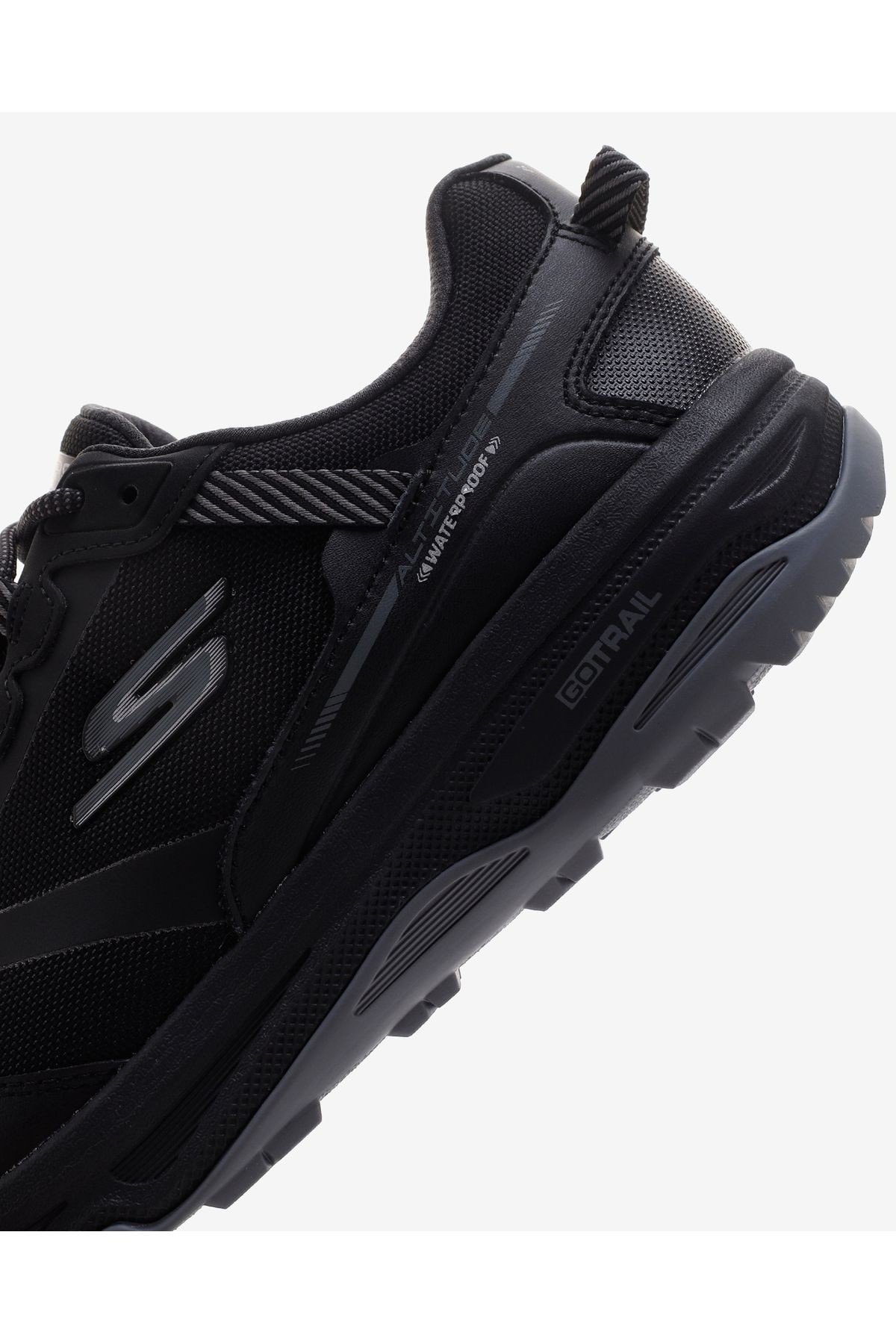 Go Run Trail Altitude - Impervious Erkek Siyah Outdoor Ayakkabı 220574 Bkgy