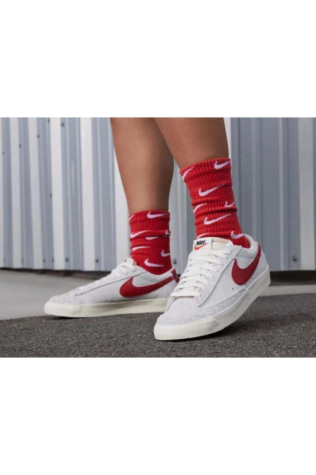 W Blazer LOW '77 Wintage Kadın Sneaker  FQ8060-100
