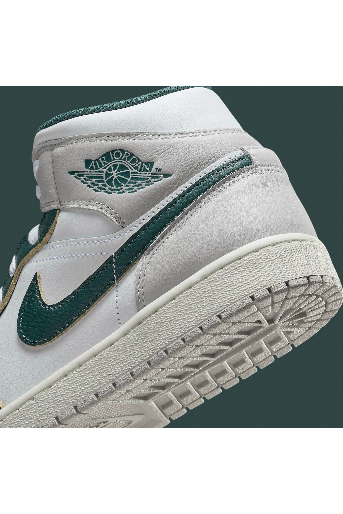 Air Jordan 1 Mid Se Erkek Sneaker Ayakkabısı