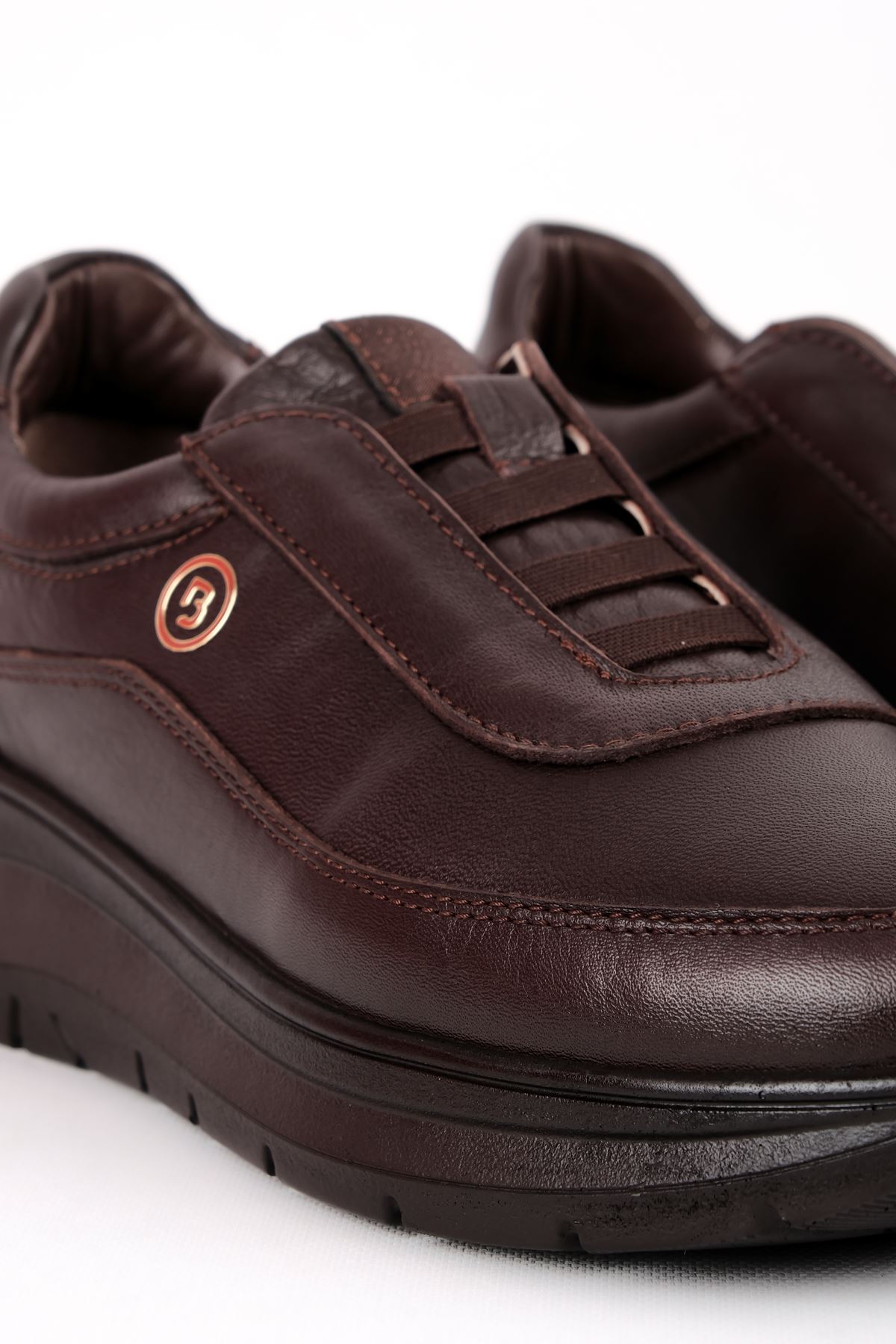 Palery Kadın Hakiki Deri Lastik Detaylı Günlük Ortopedik Ayakkabı 4417 - Kahverengi